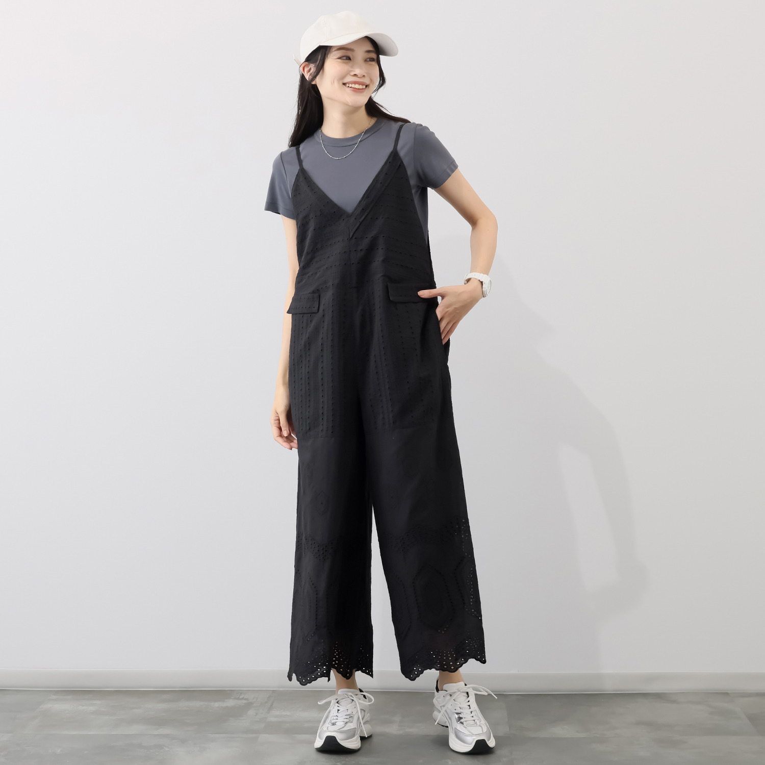 亀恭子セレクト！ アイラ 総レース サロペットパンツ