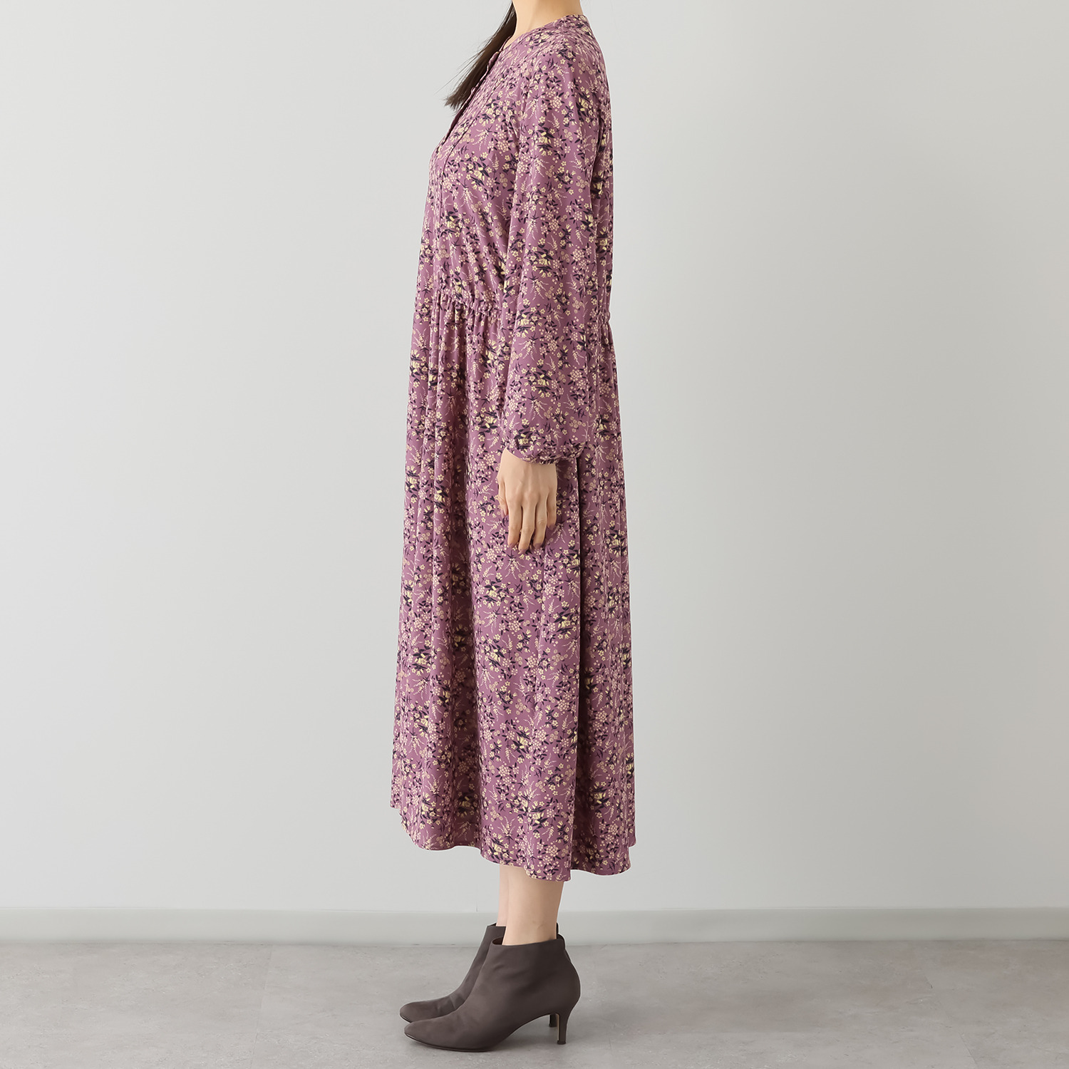 ルクオーレ カットジョーゼット ３６０度ストレッチ ドレープワンピース