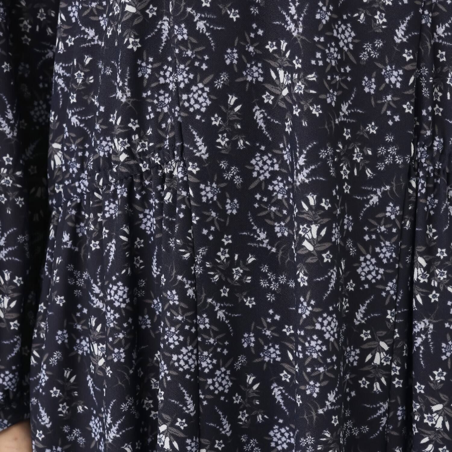 ルクオーレ カットジョーゼット ３６０度ストレッチ ドレープワンピース