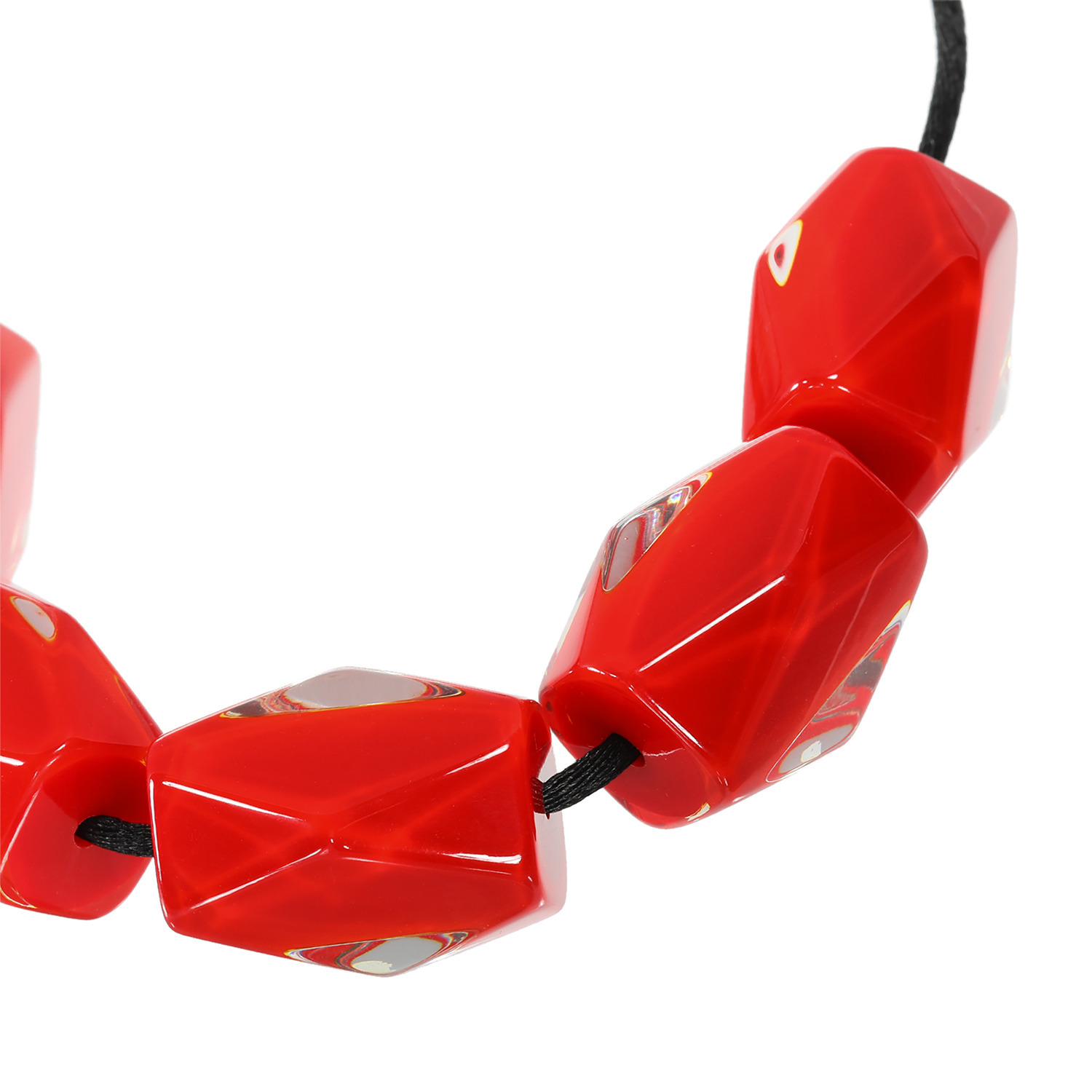 シスカ レジン カットシェイプ ビーズロングネックレス