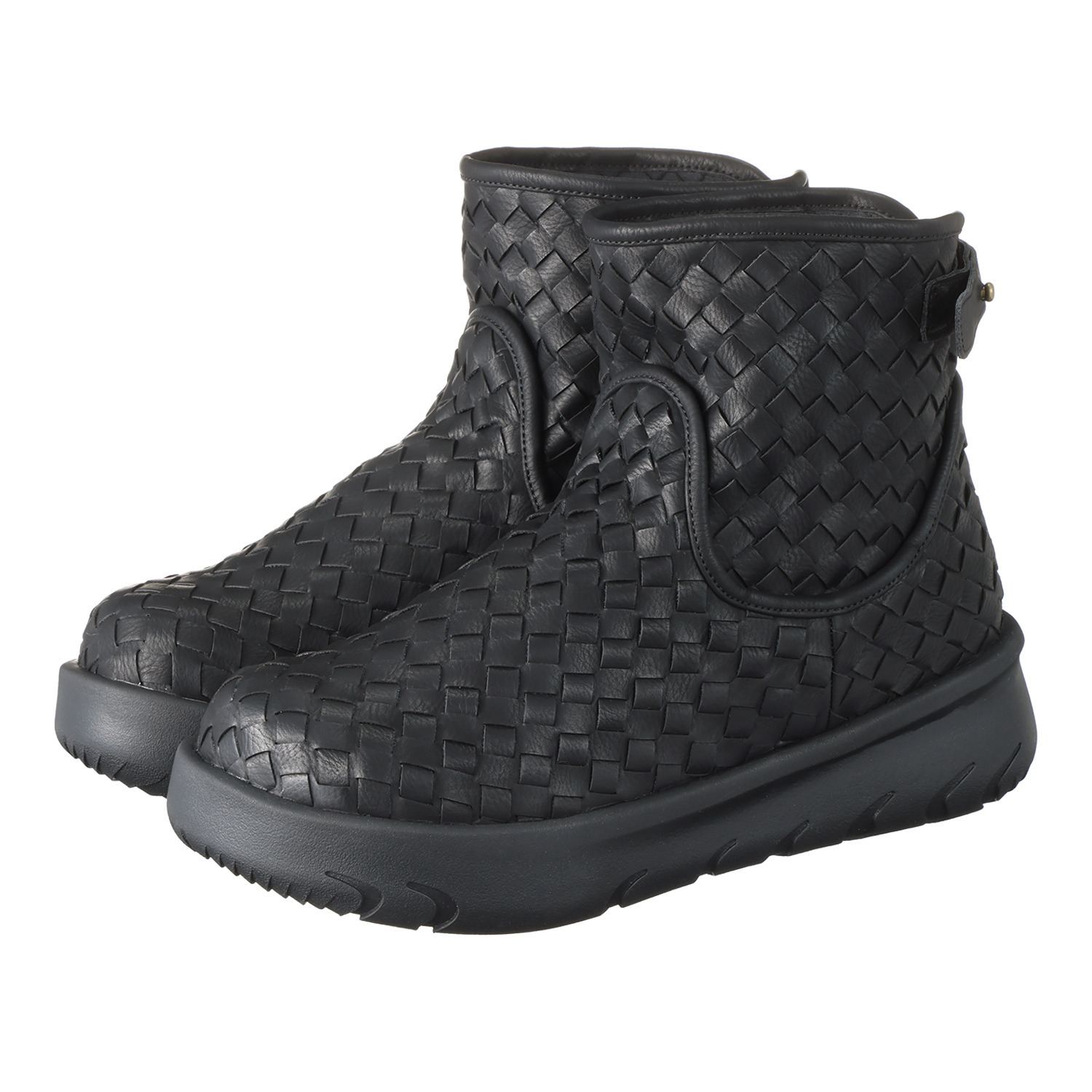 リン・クローバー 名作の予感！ メッシュデザイン 軽量厚底ショートブーツ