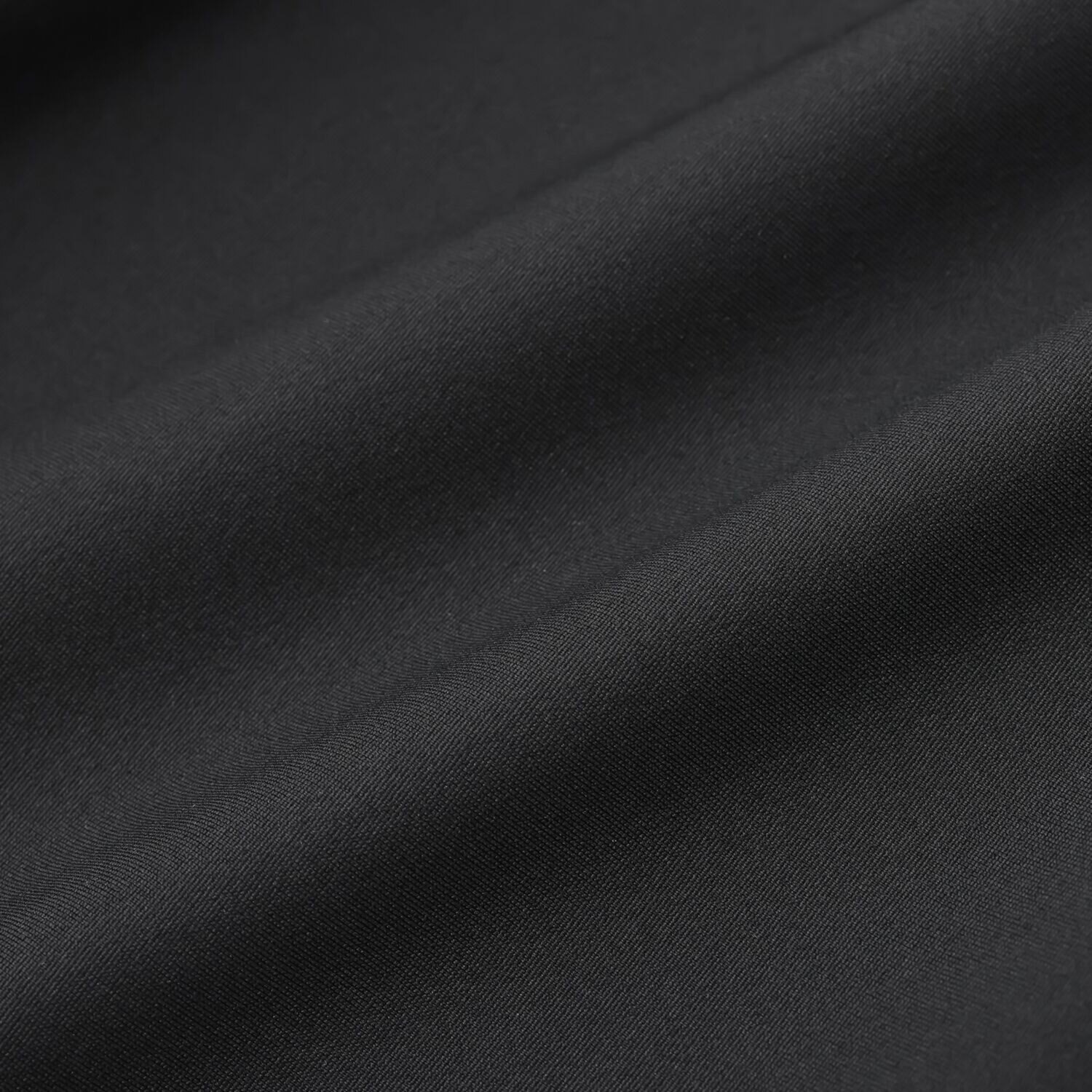 ピーツー 風抜ける 接触冷感・吸水速乾 美脚ストレートパンツ ＜股下６４ｃｍ＞