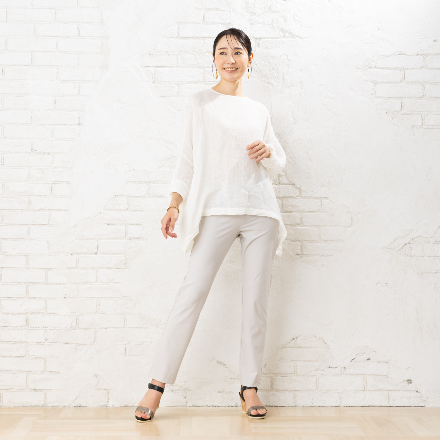 ピーツー 風抜ける 接触冷感・吸水速乾 美脚ストレートパンツ ＜股下６４ｃｍ＞