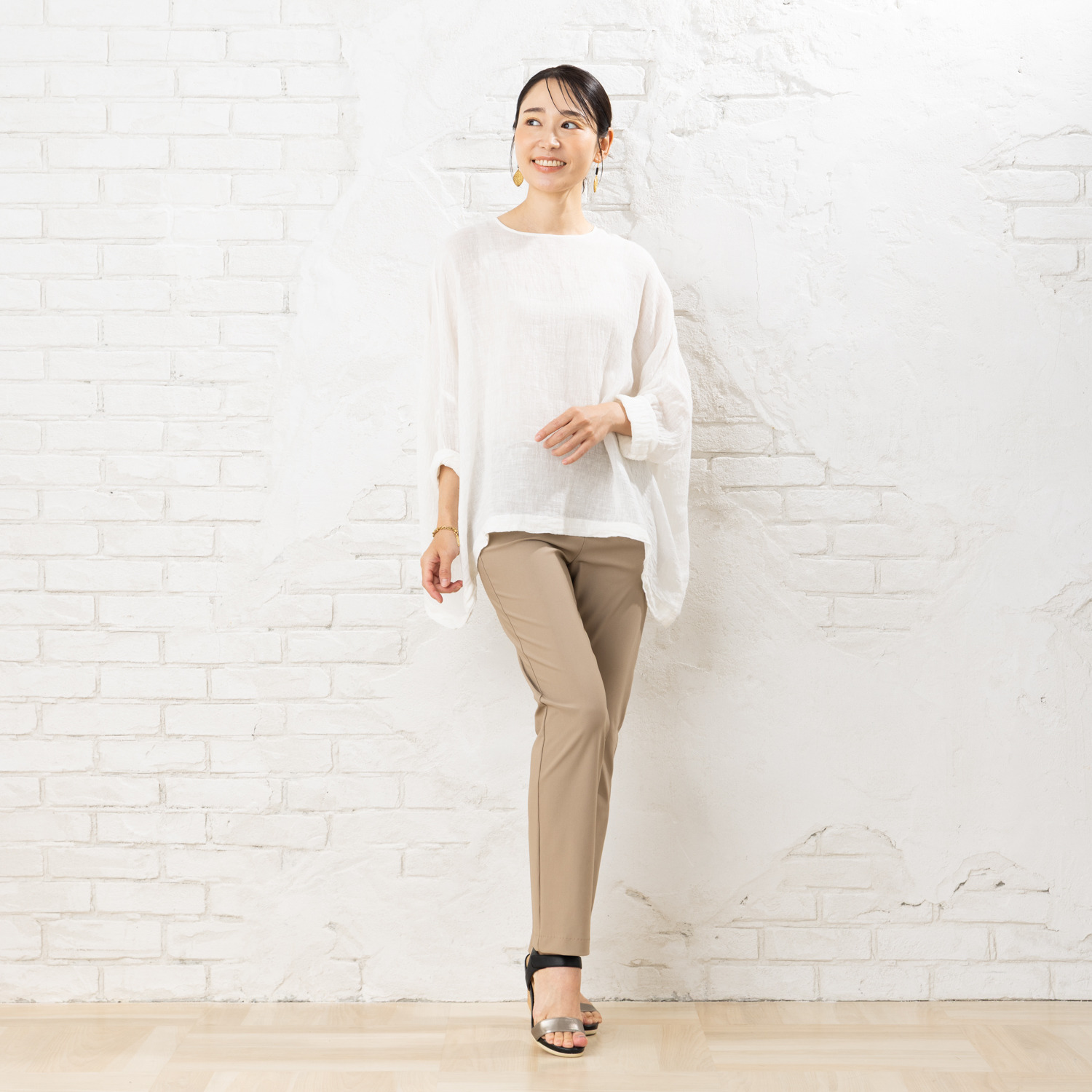 ピーツー 風抜ける 接触冷感・吸水速乾 美脚ストレートパンツ ＜股下６４ｃｍ＞