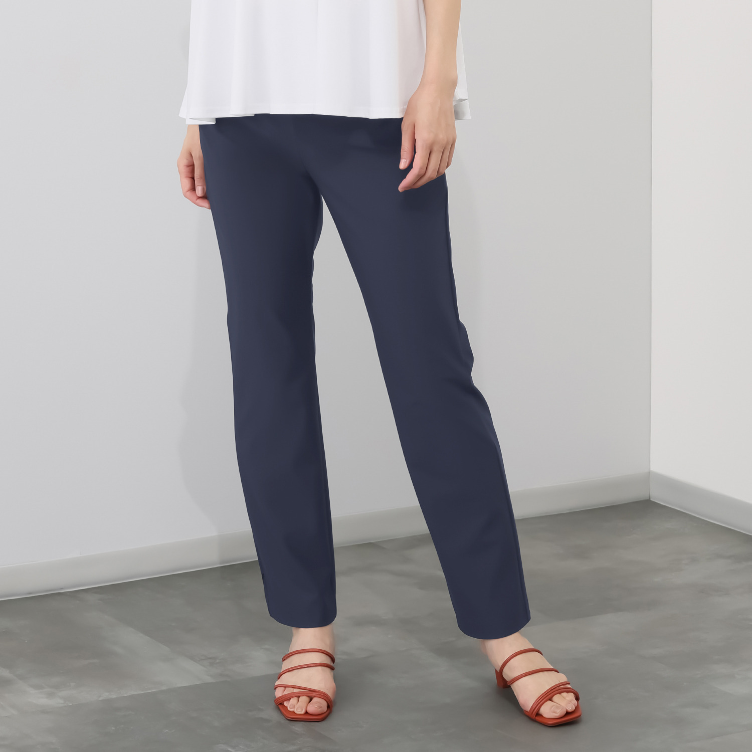 ピーツー 風抜ける 接触冷感・吸水速乾 美脚ストレートパンツ ＜股下７２ｃｍ＞