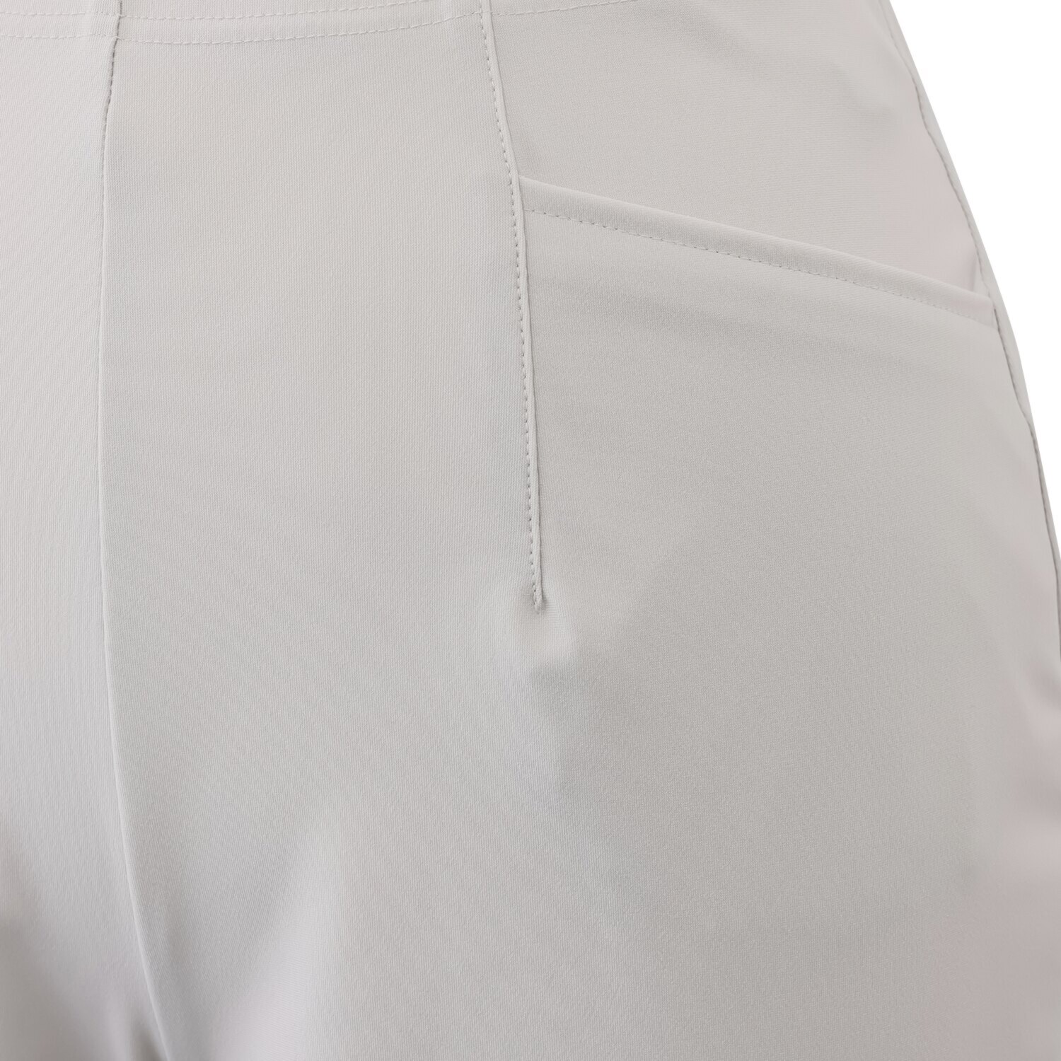 ピーツー 風抜ける 接触冷感・吸水速乾 美脚ストレートパンツ ＜股下７２ｃｍ＞