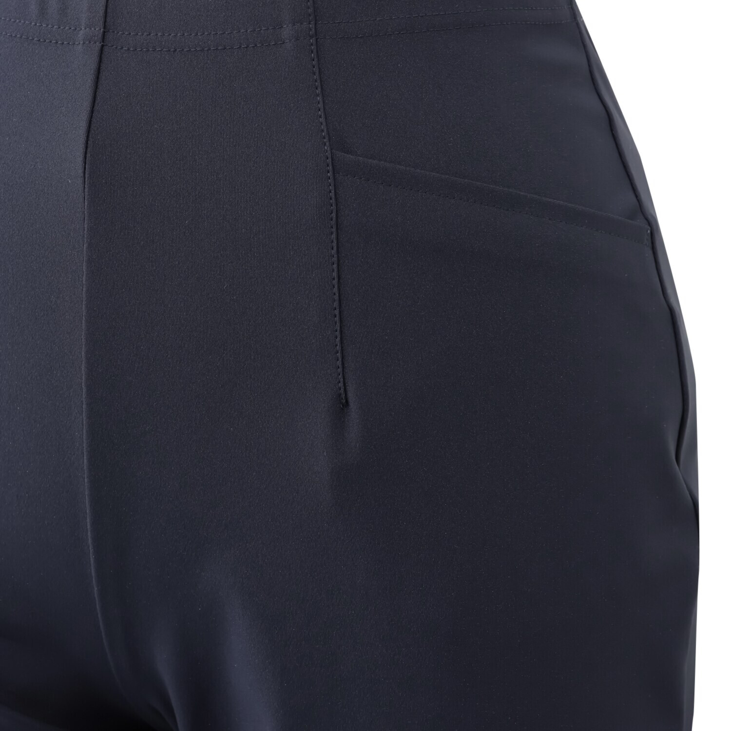 ピーツー 風抜ける 接触冷感・吸水速乾 美脚ストレートパンツ ＜股下７２ｃｍ＞