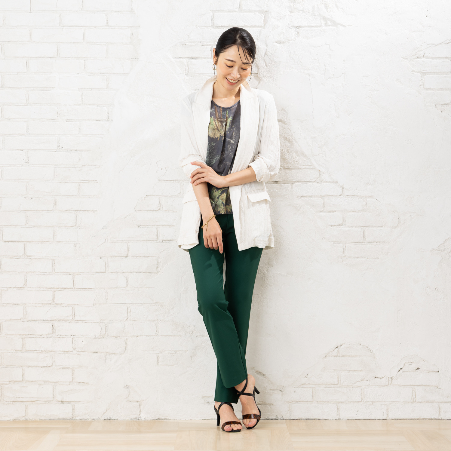 ピーツー 風抜ける 接触冷感・吸水速乾 美脚ストレートパンツ ＜股下７２ｃｍ＞