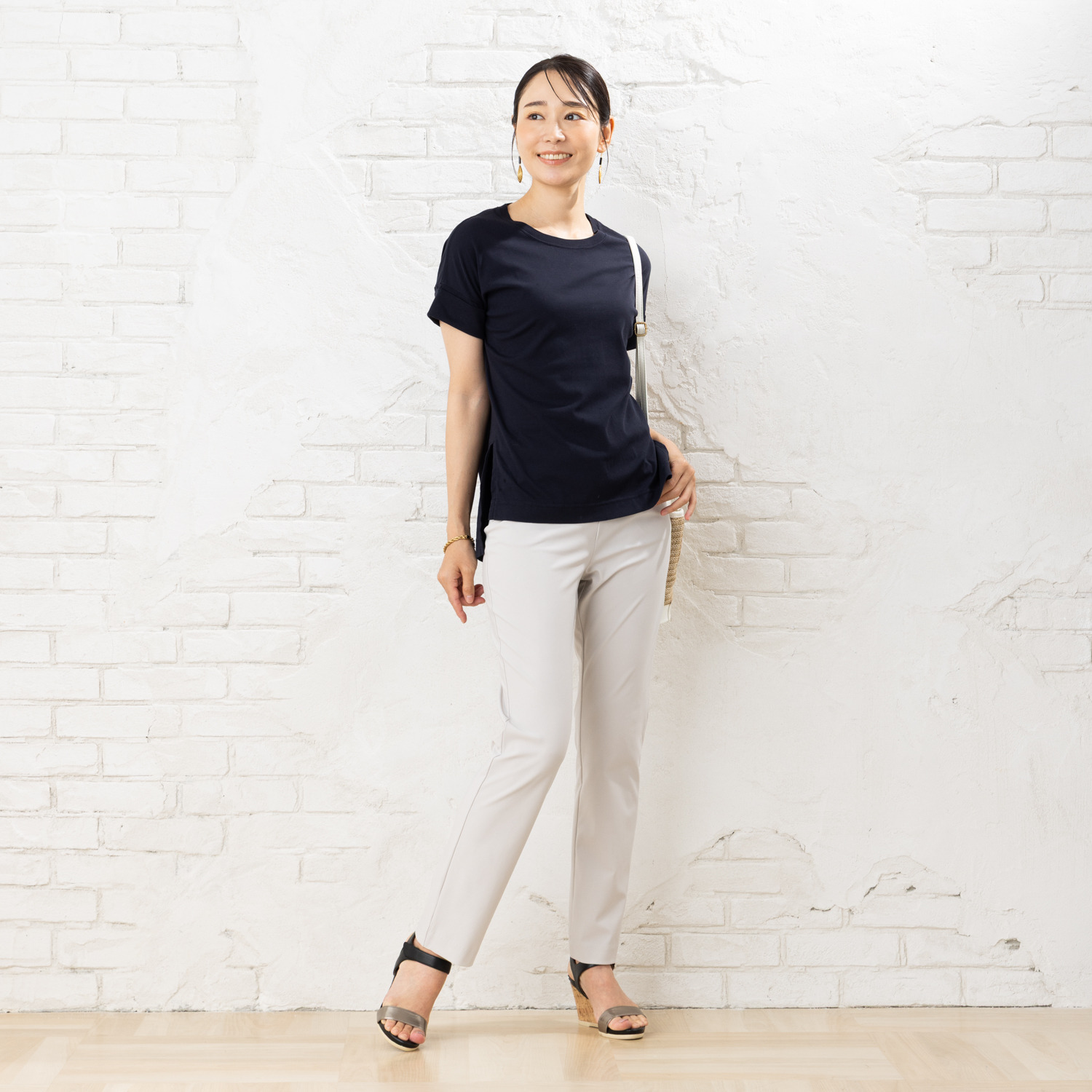 ピーツー 風抜ける 接触冷感・吸水速乾 美脚ストレートパンツ ＜股下７２ｃｍ＞