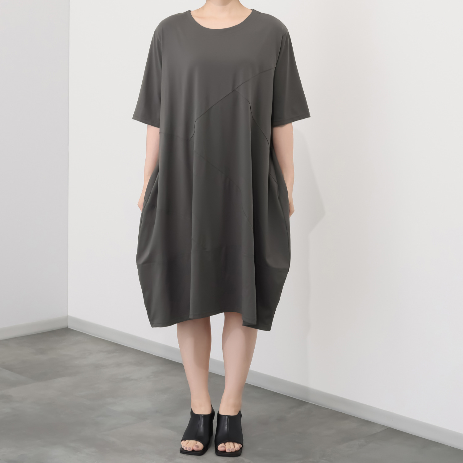 コイビトミサキ 切替デザイン コクーンシルエット ワンピース