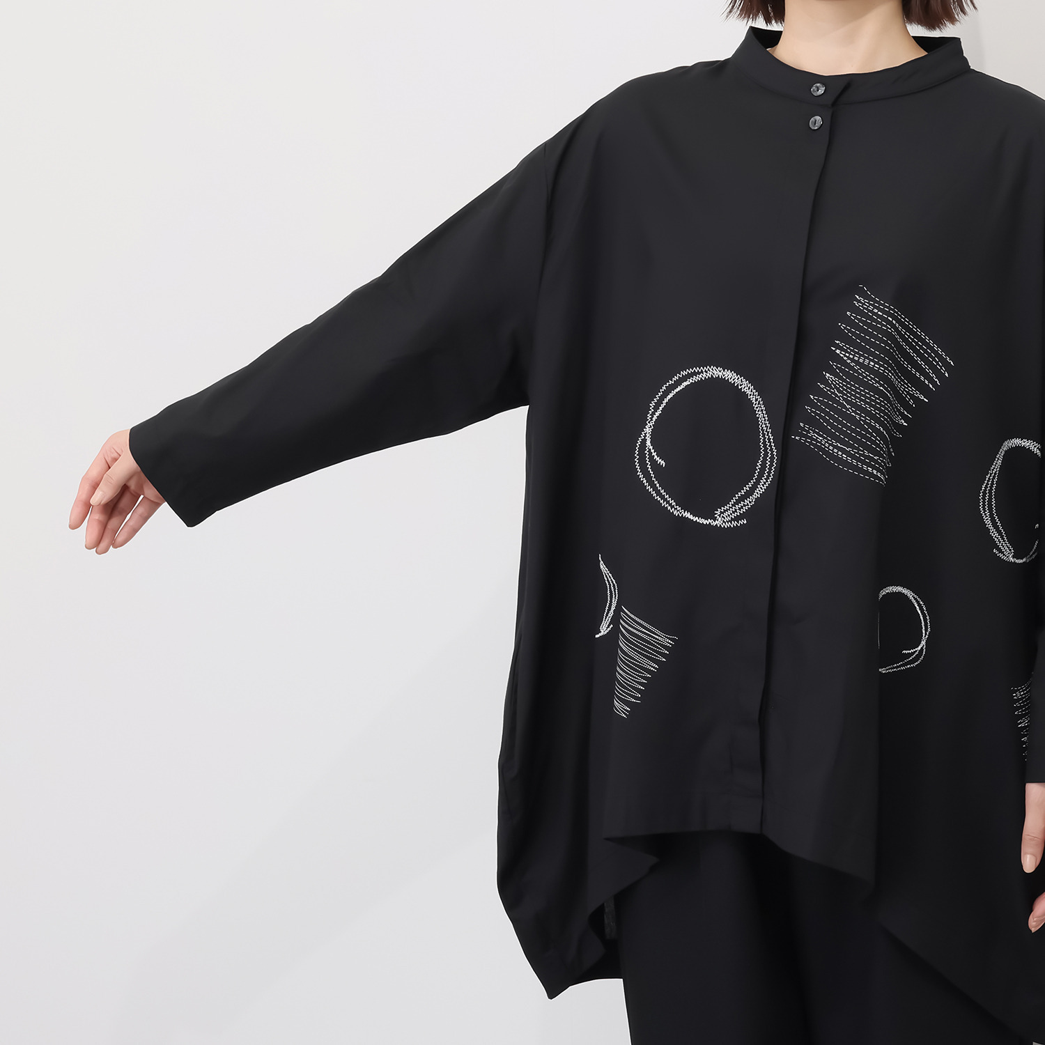 コイビトミサキ ステッチプリント ワイドシャツブラウス