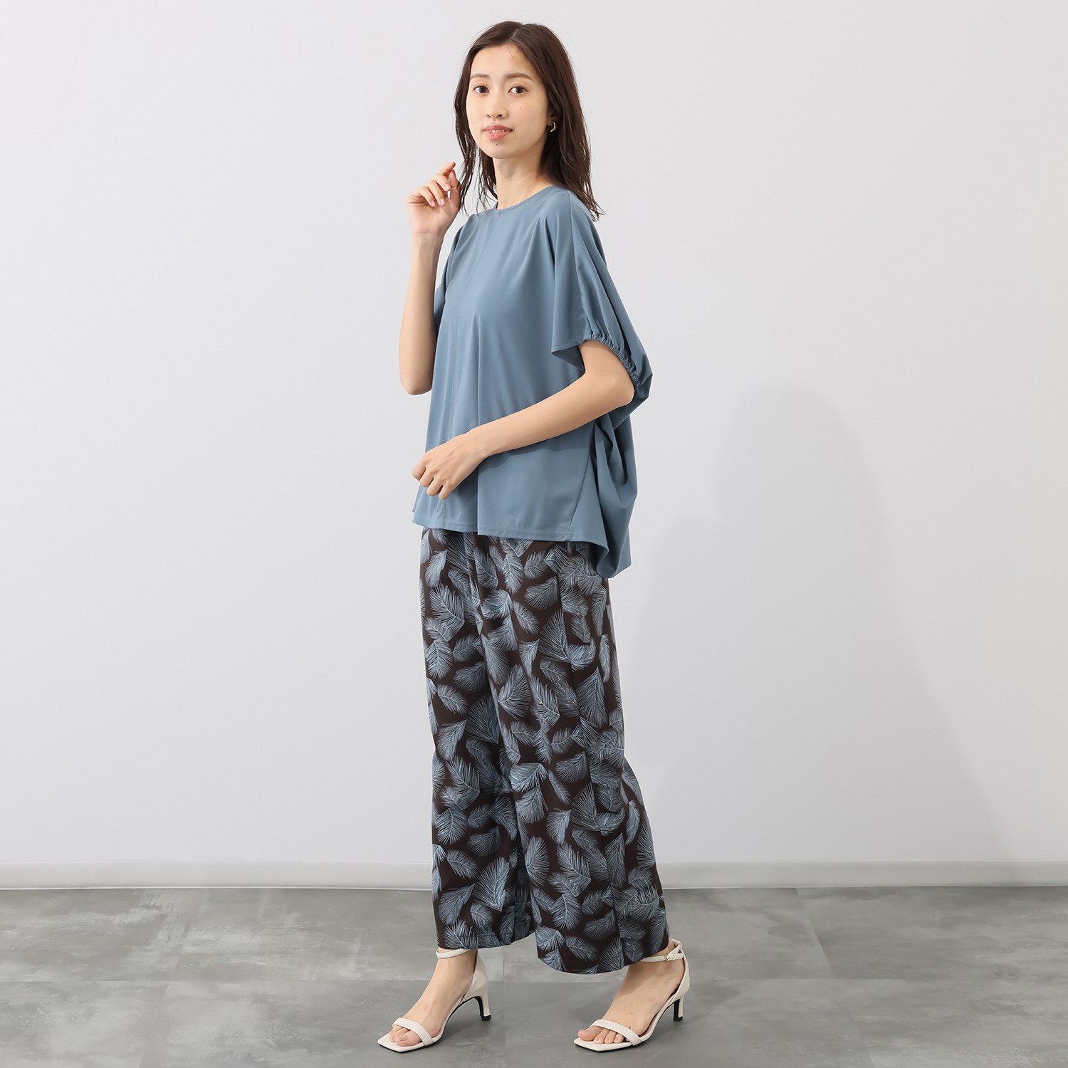 センスローブ ドレープニュアンス ドルマンスリーブ カットソープルオーバー