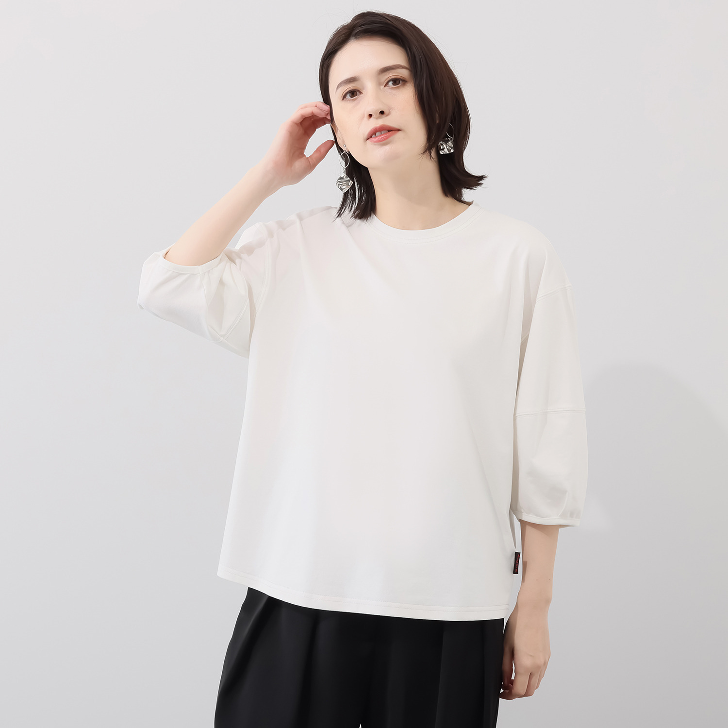 ベルポニー 配色ステッチ入り デザインスリーブ ラウンドネック ジャージープルオーバー