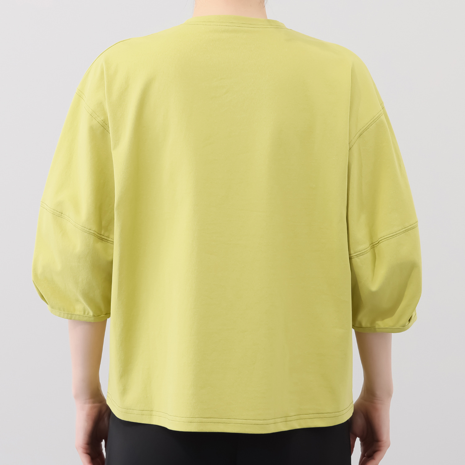 ベルポニー 配色ステッチ入り デザインスリーブ ラウンドネック ジャージープルオーバー