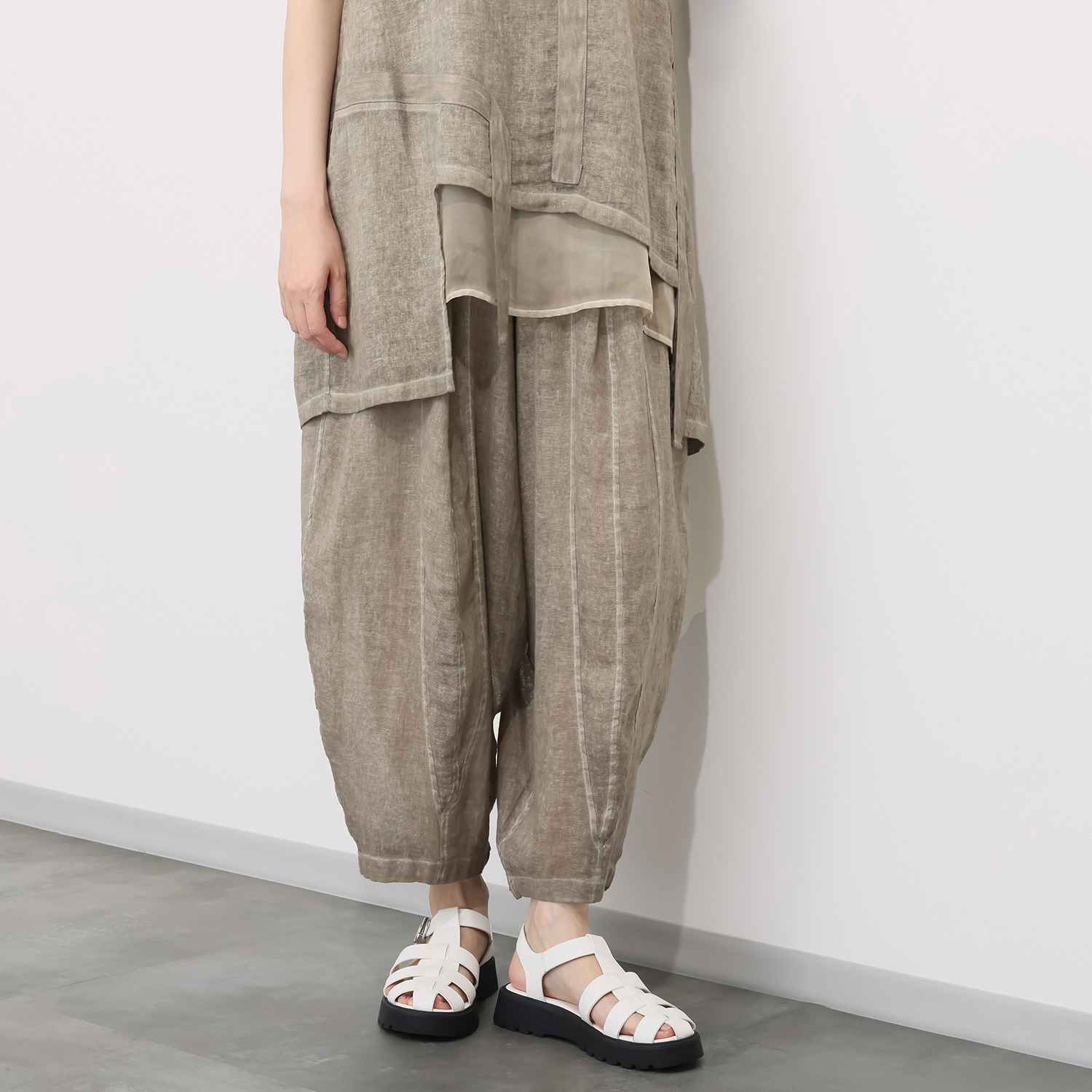 ベルポニー 顔料製品染め パネル切替 テーパードシルエット ワイドデザインパンツ