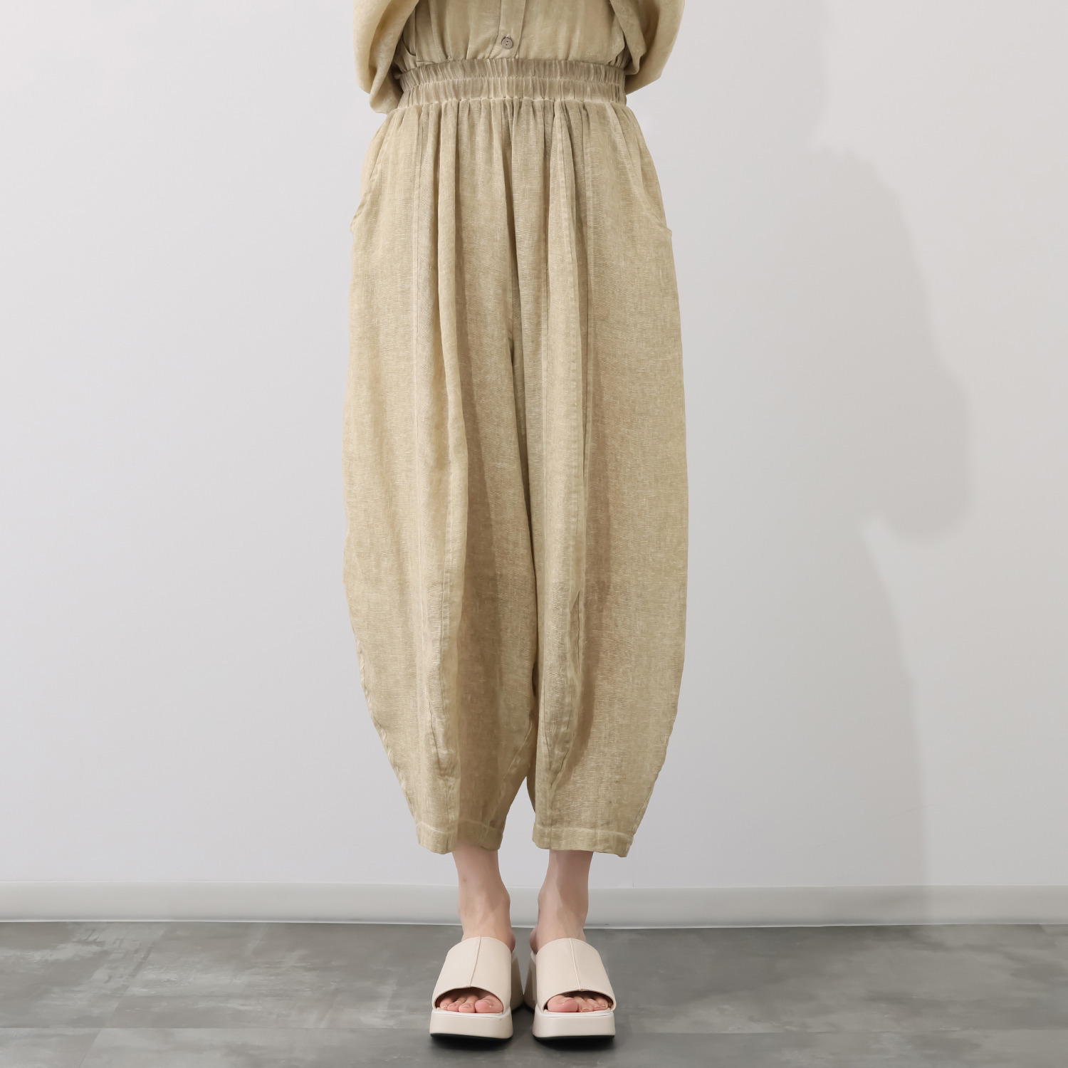 ベルポニー 顔料製品染め パネル切替 テーパードシルエット ワイドデザインパンツ