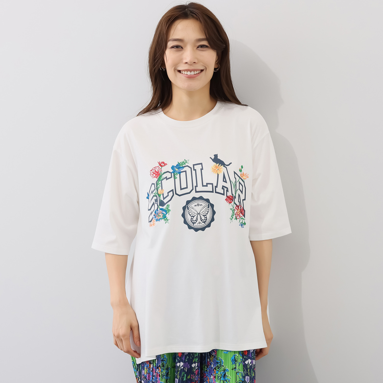 スカラー ロゴ花刺しゅう チュニック