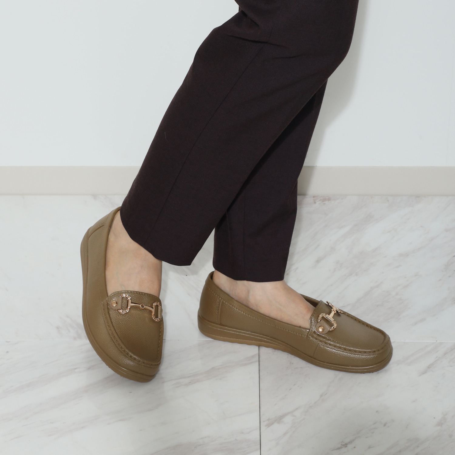 ズッカクラブ レイン対応 はっ水・防水 超軽量 柔らかビットローファー