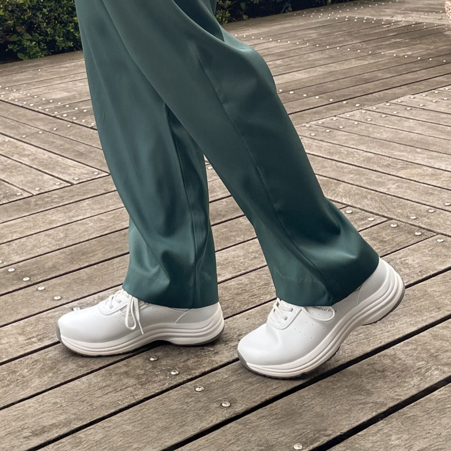 メディカルウォーク ファスナー付 やわらか合皮スニーカー ＳＨＭ＋＜レディース＞