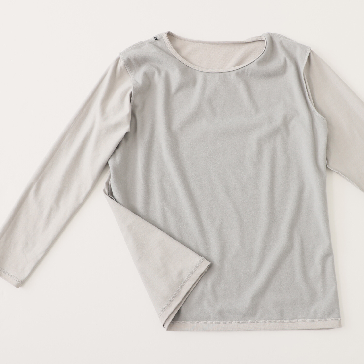 ブリーズテックス 防風　透湿 裏起毛　綿混 ラウンドネック プルオーバー