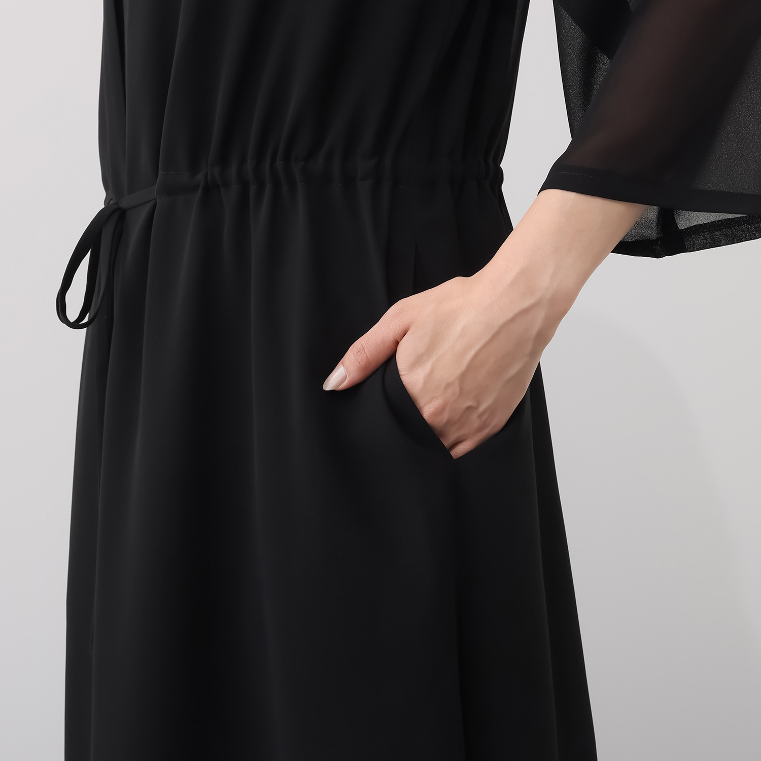 岩佐 国内生産 日本製生地 前開き フォーマルワンピース