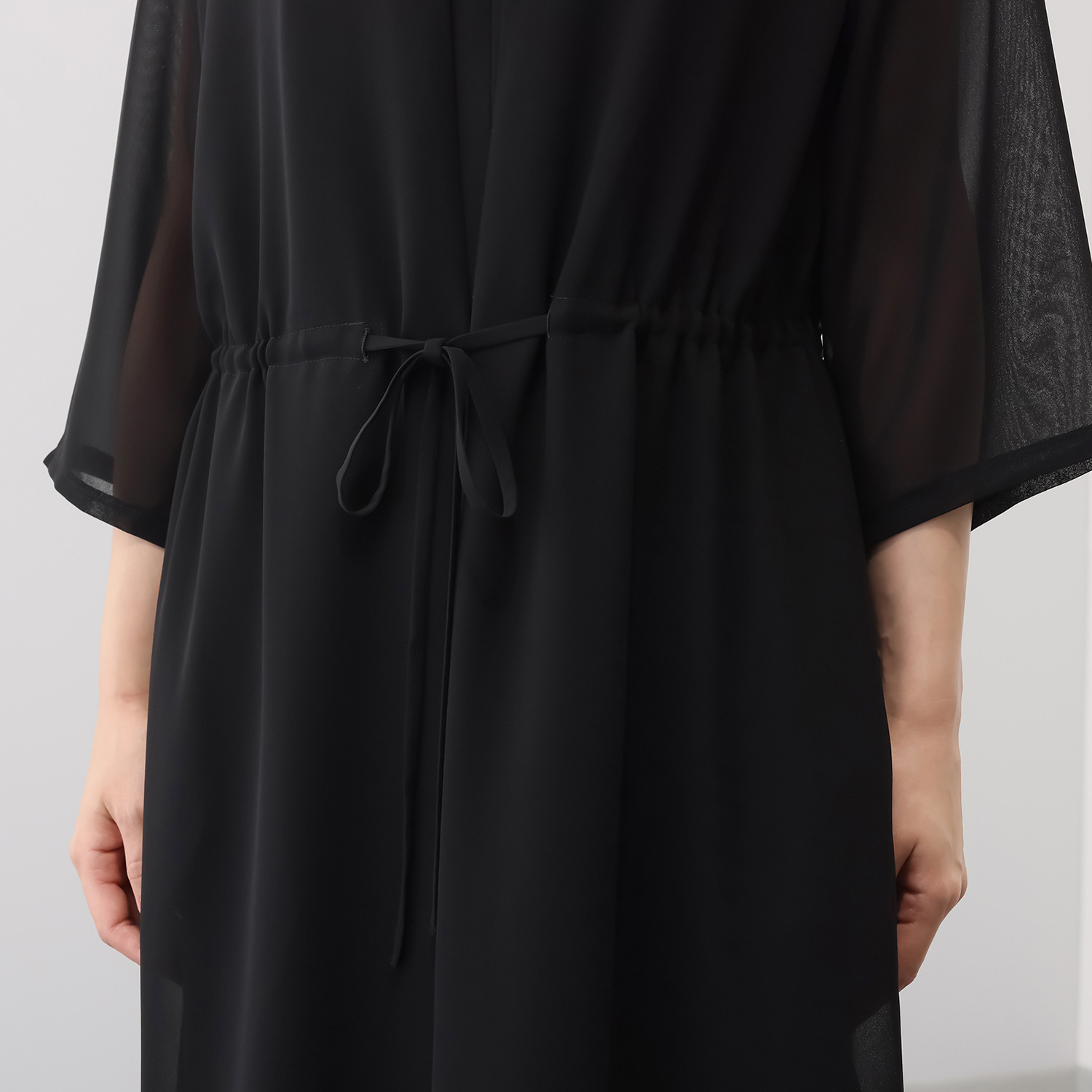 岩佐 国内生産 日本製生地 前開き フォーマルワンピース