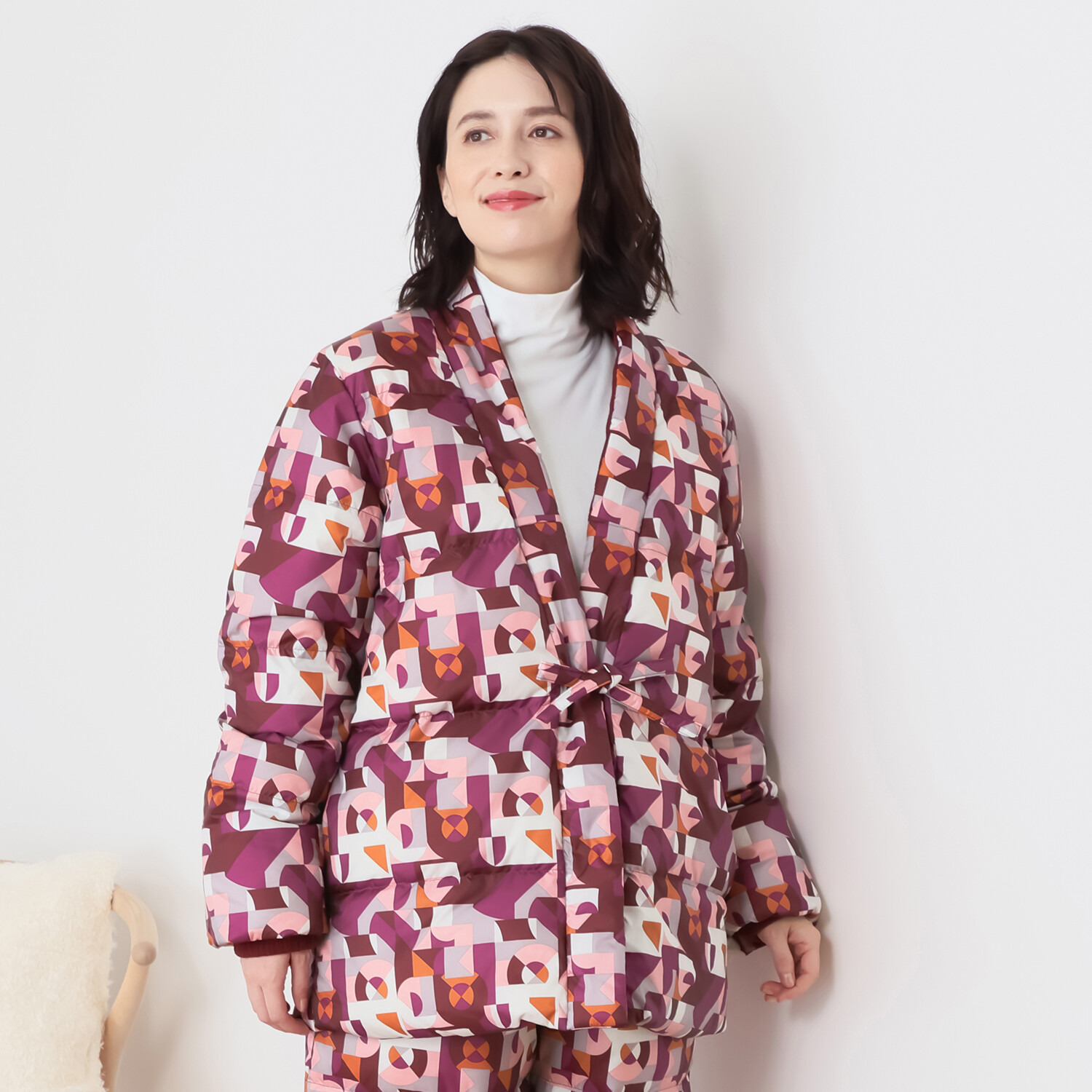 モリリン 軽くてあったか ホワイトダックダウン 羽毛ハンテン ＜Ｍ〜Ｌ、ＸＬ＞