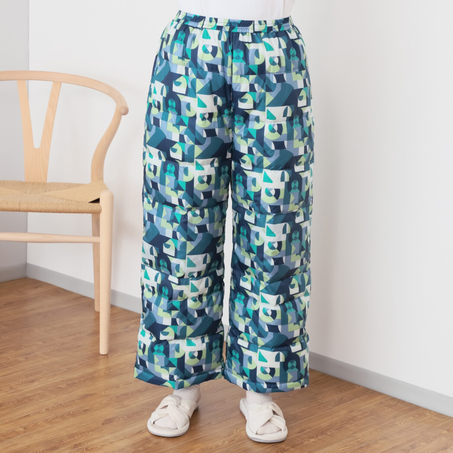 モリリン 軽くてあったか ホワイトダックダウン 羽毛パンツ