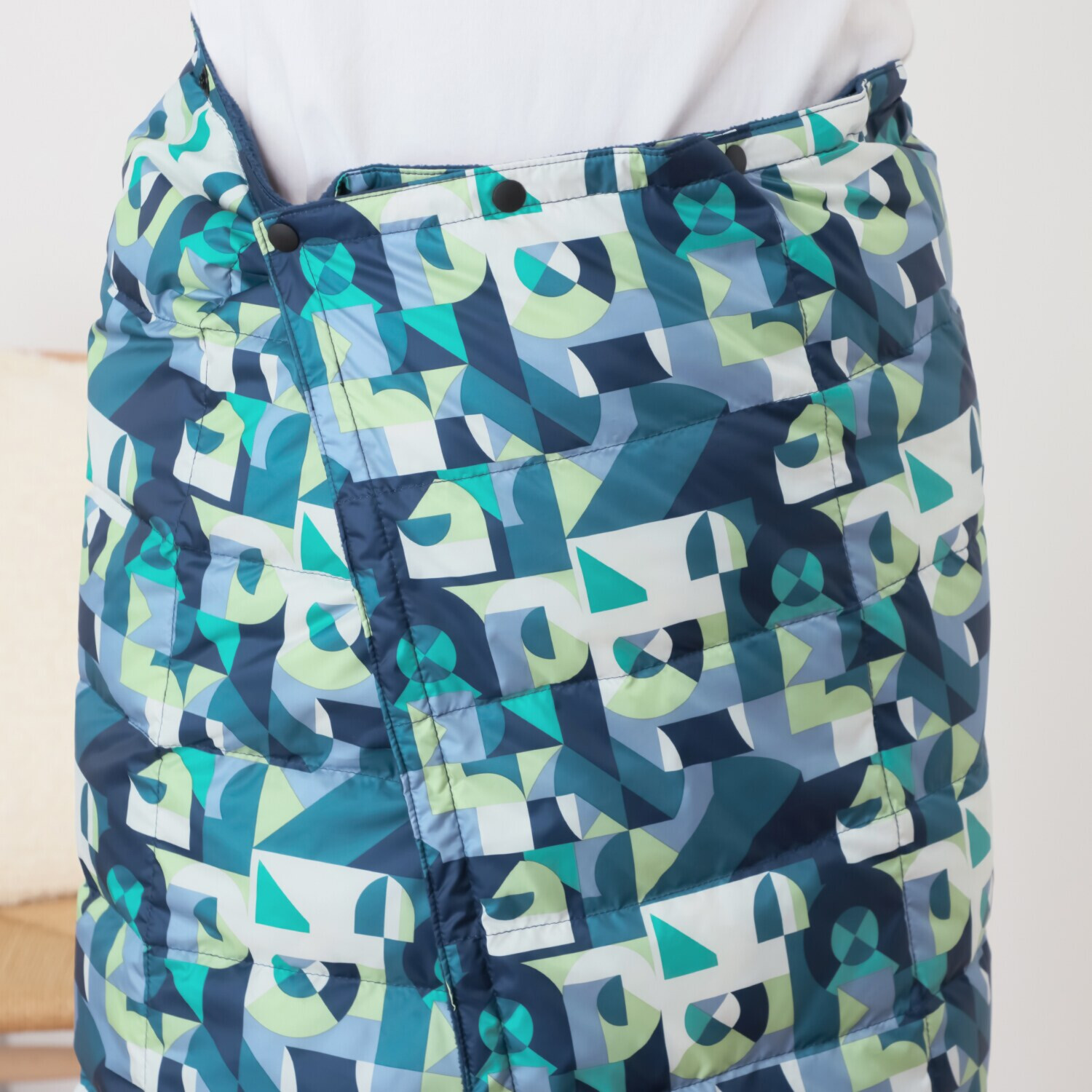 モリリン 軽くてあったか ホワイトダックダウン ひざ掛けにもなる 羽毛ラップスカート