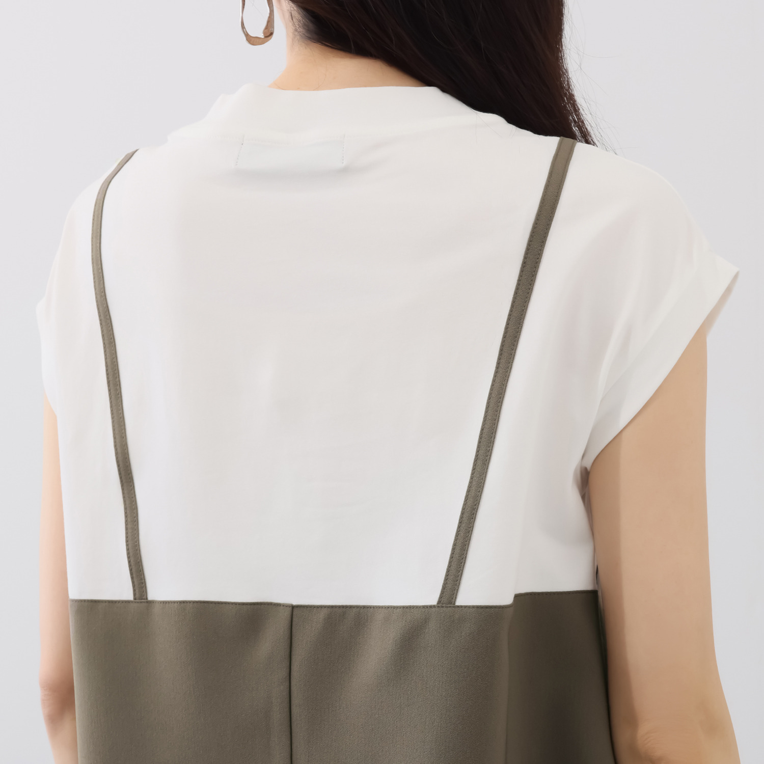 マイジュジュ 一枚で決まる！ 異素材切替 レイヤード風プルオーバー