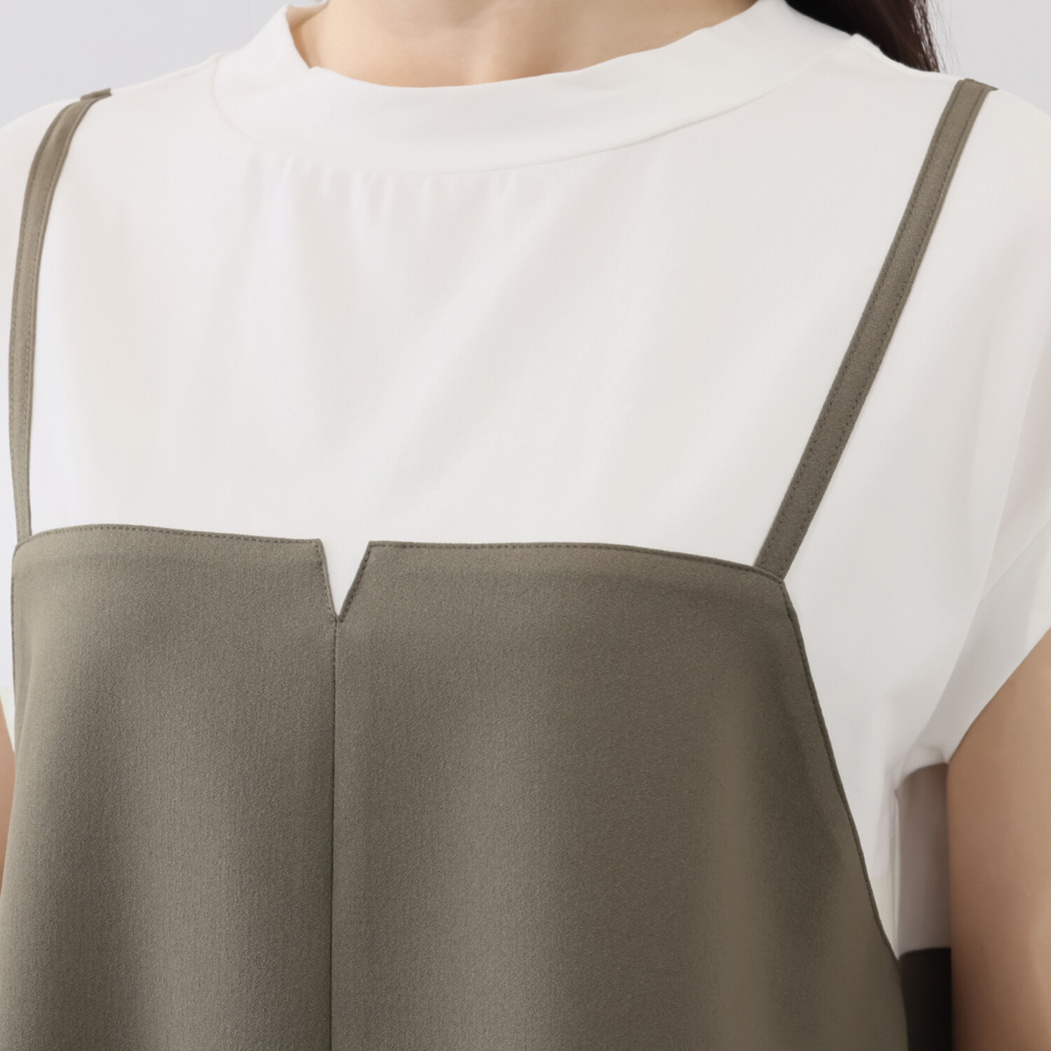 マイジュジュ 一枚で決まる！ 異素材切替 レイヤード風プルオーバー