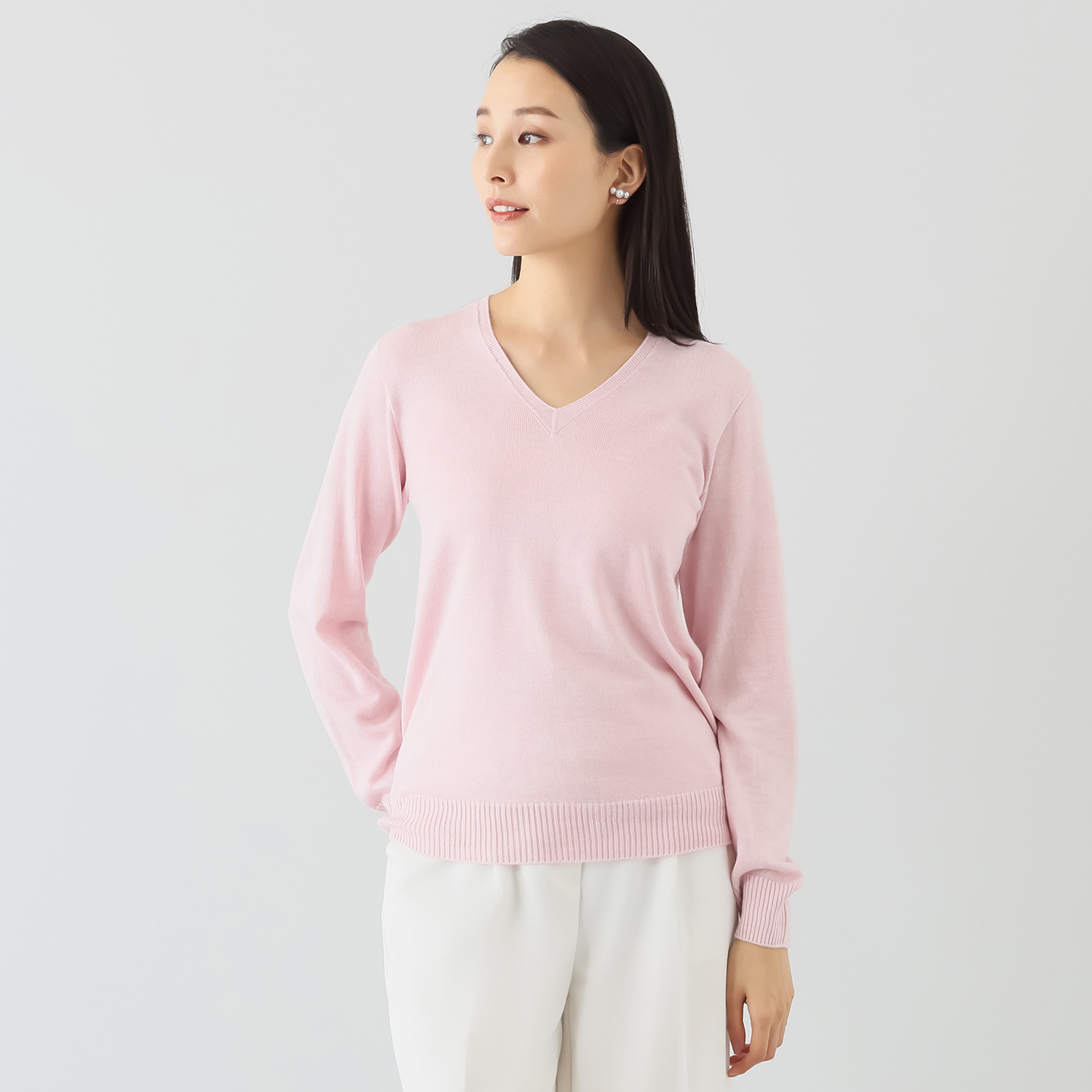 ハセガワ カシミヤより細い スパンシルク１００％ 無縫製Ｖネックセーター