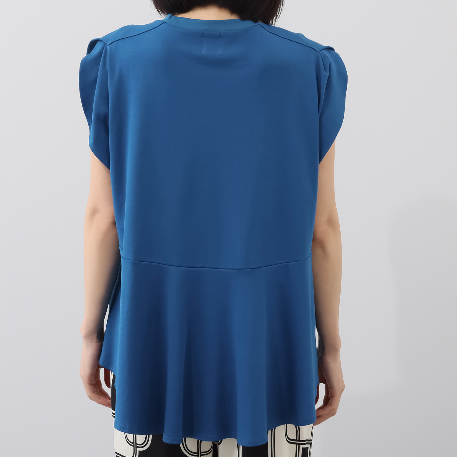 ラ　ヴァーグ　デトワール コットン素材 さらっとドライタッチ 曖昧シルエット プルオーバー