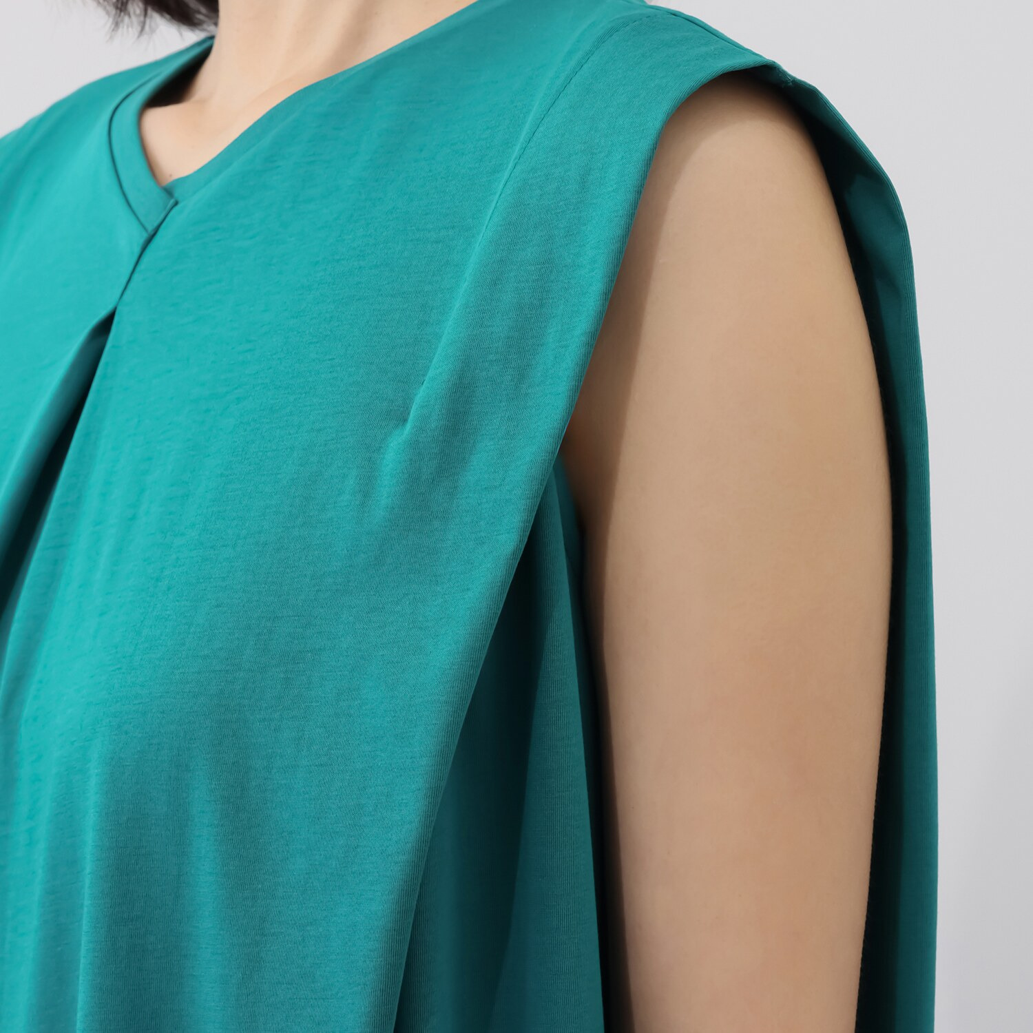 ラ　ヴァーグ　デトワール 接触冷感 楽々簡単 パサッとまとうだけ すっきり見えシルエット カットソーワンピース