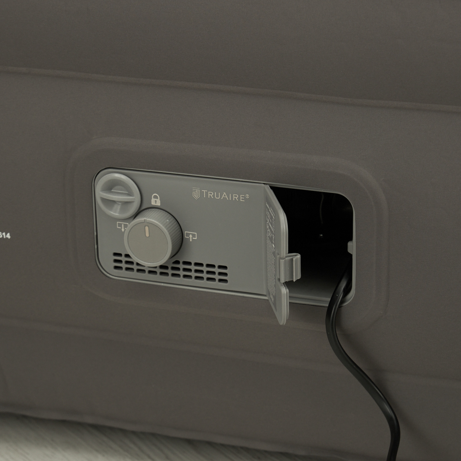 電動ポンプ内蔵 エアーベッド ”ＩＮＴＥＸ ＴＲＵＡＩＲＥ” ＜シングル＞