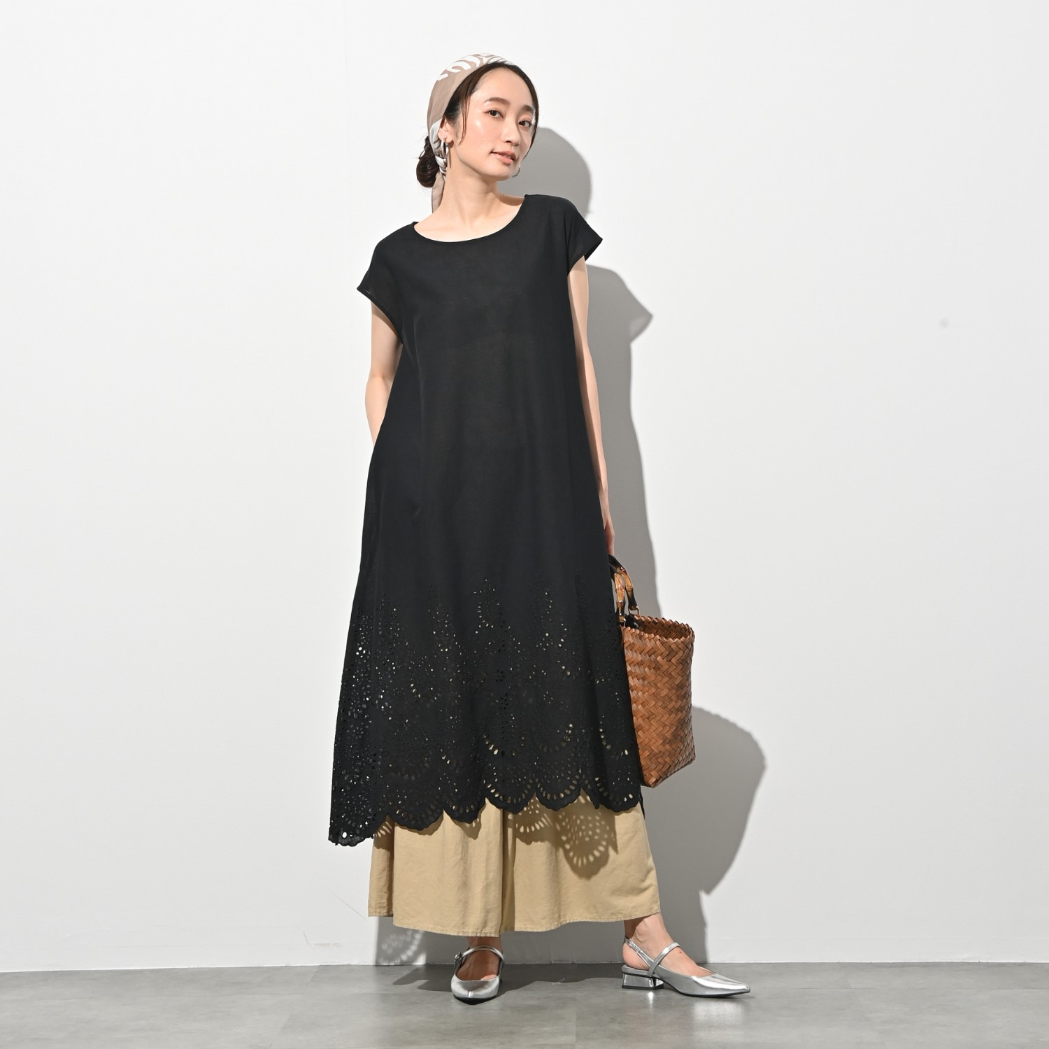 ＢＯＵＮＣＹ　ＢＯＮＤ 気分をあげて華やかに！ さらさらコットンリネン オリジナル刺しゅう インナー付ワンピース