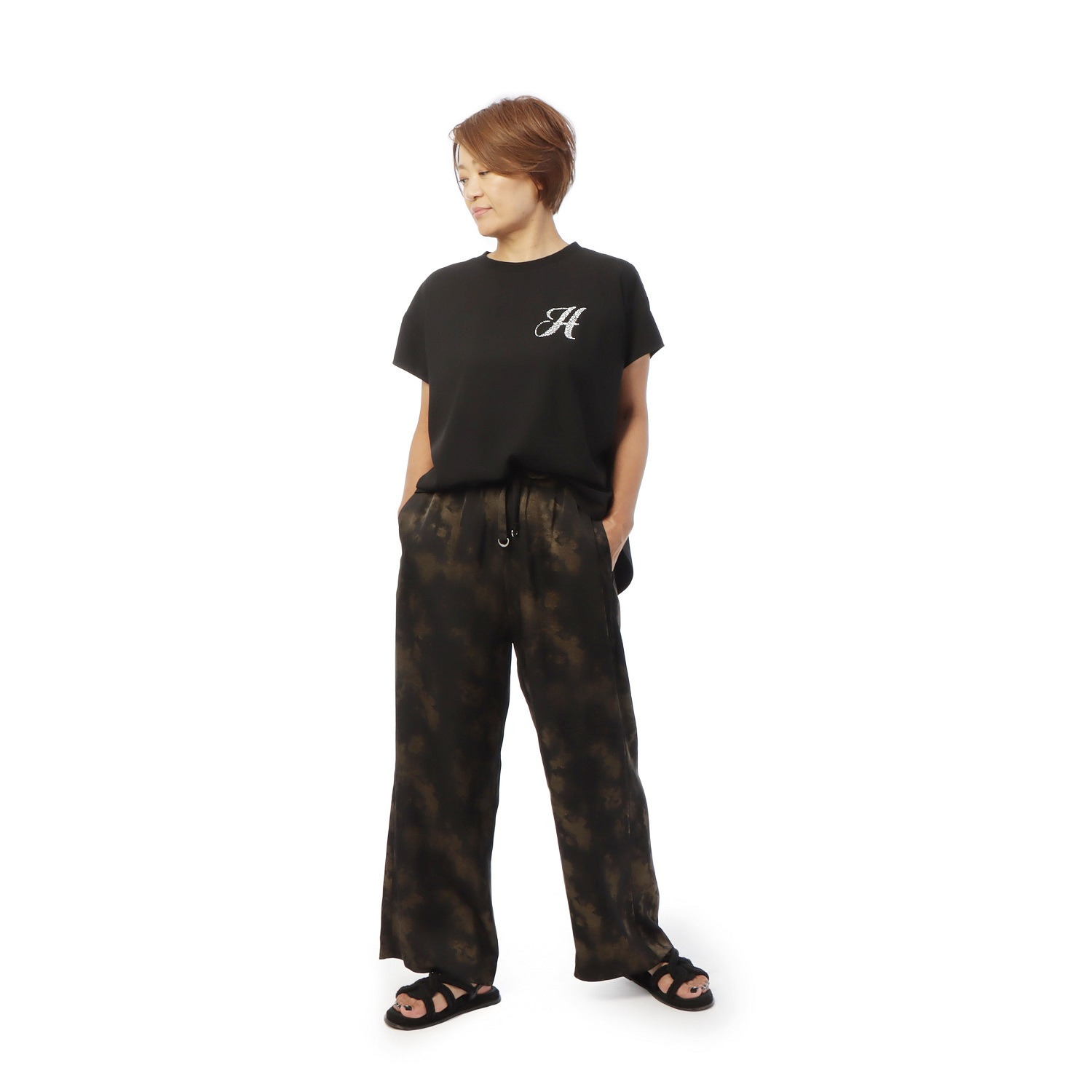 ヘブンアンドアース 接触冷感 ラインストーンロゴ Ｔブラウス