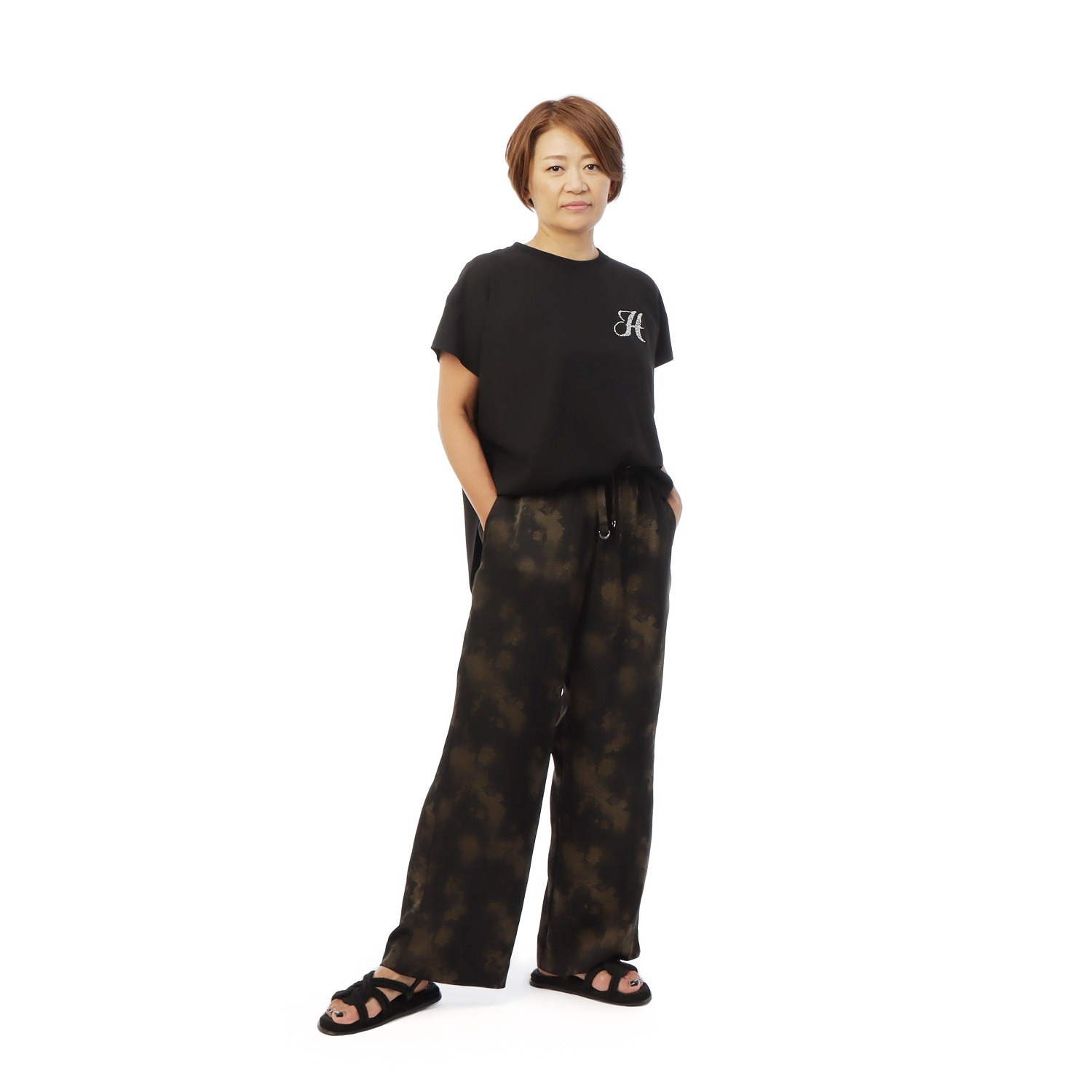 ヘブンアンドアース 接触冷感 ラインストーンロゴ Ｔブラウス