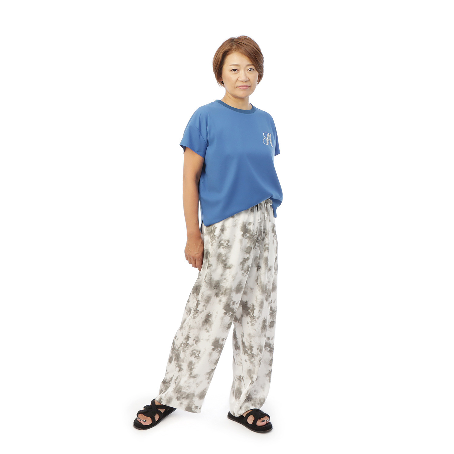 ヘブンアンドアース 接触冷感 ラインストーンロゴ Ｔブラウス