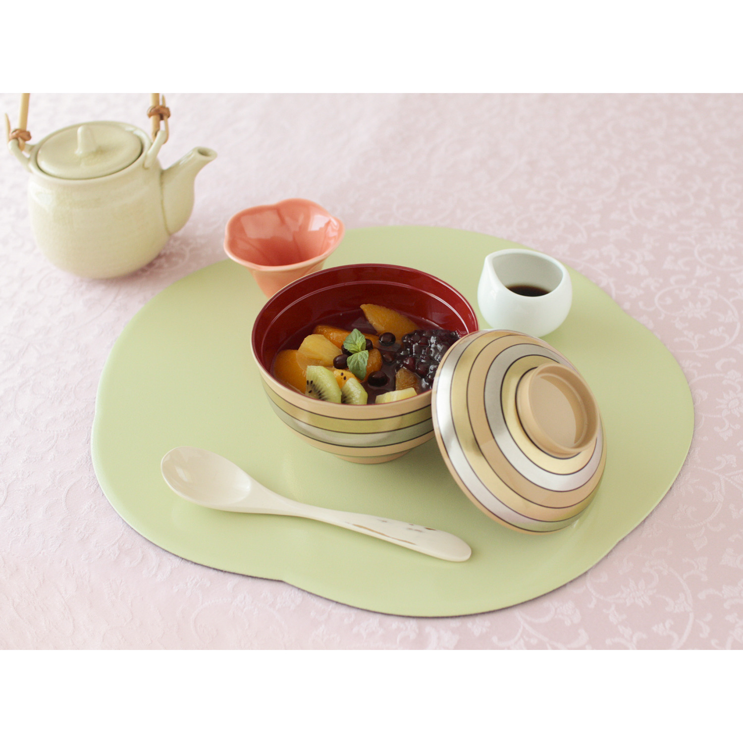 山中塗り 宝独楽 蓋付き椀