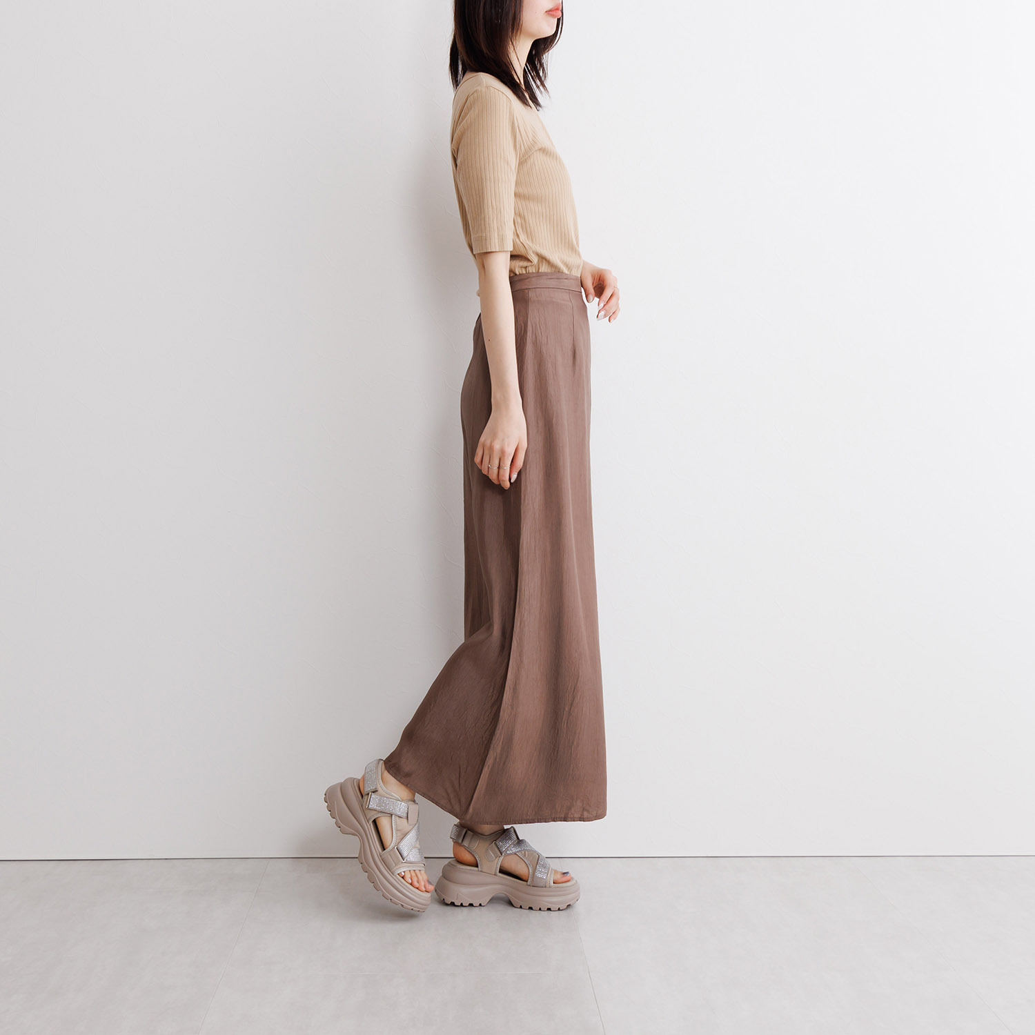 卑弥呼 ラインストーンベルト スポーツサンダル