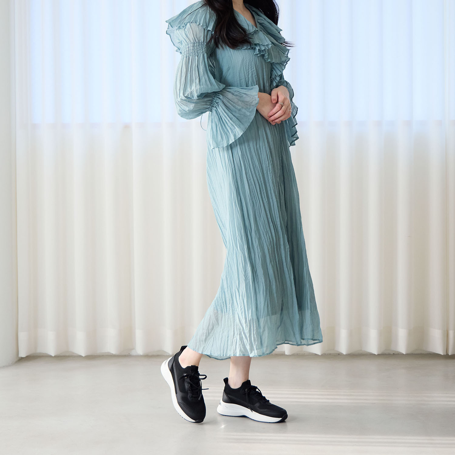 卑弥呼 ニットコンビ スニーカー