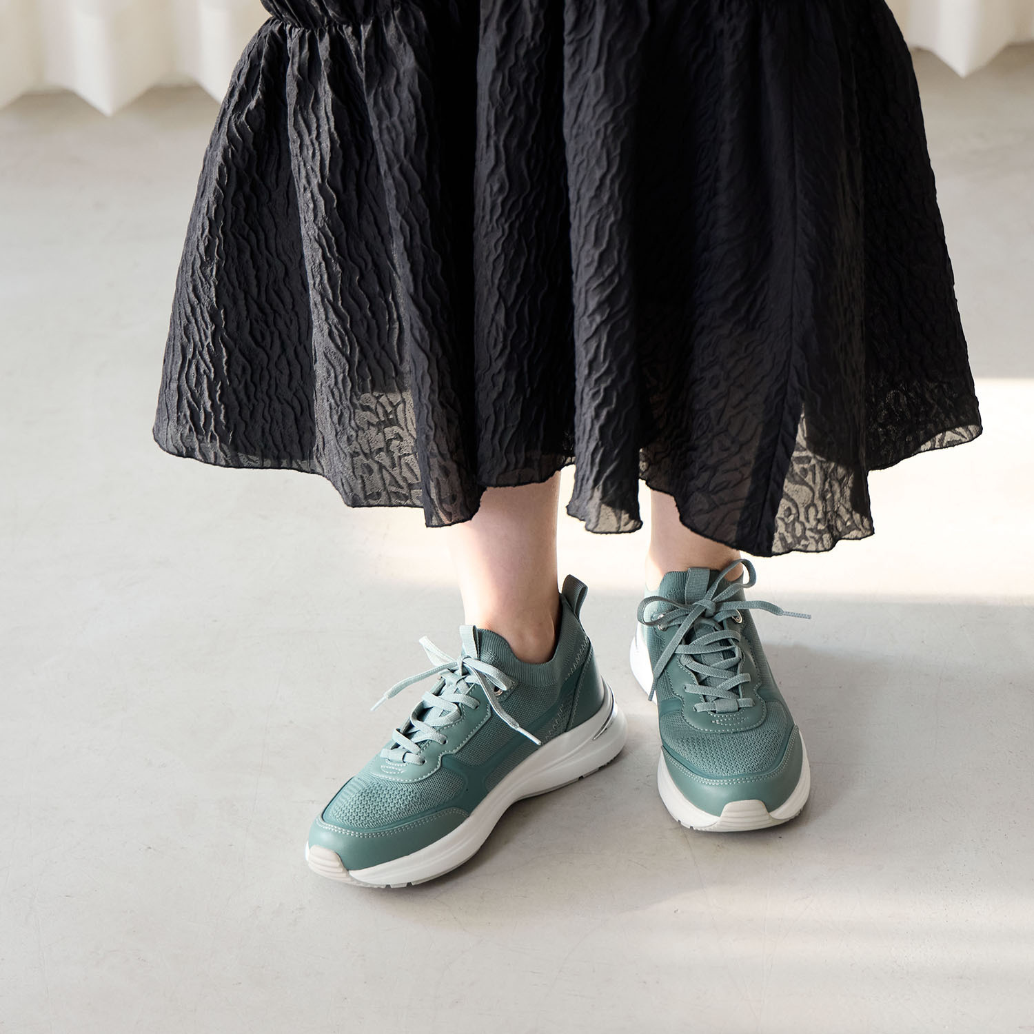 卑弥呼 ニットコンビ スニーカー