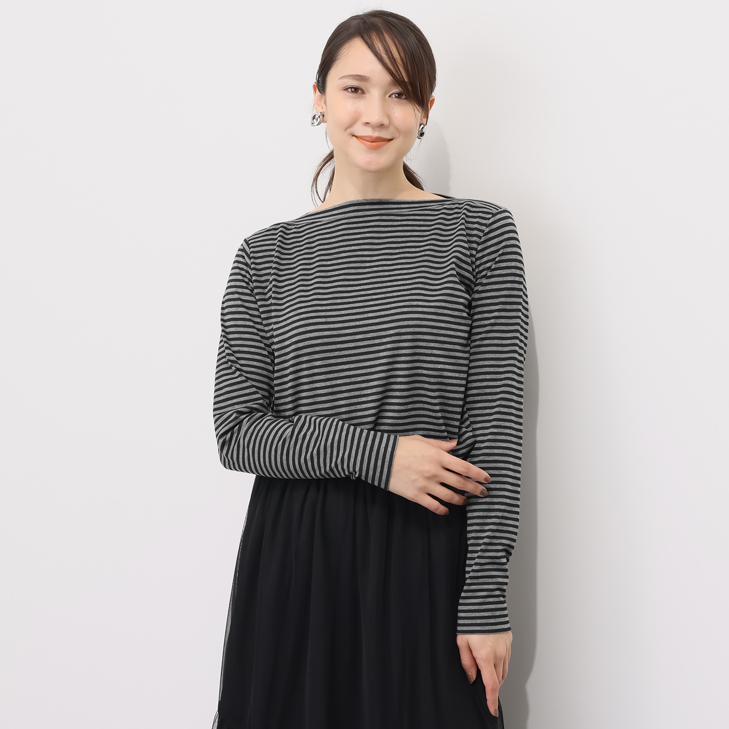 フーア 後ろボタンアクセント カットソープルオーバー