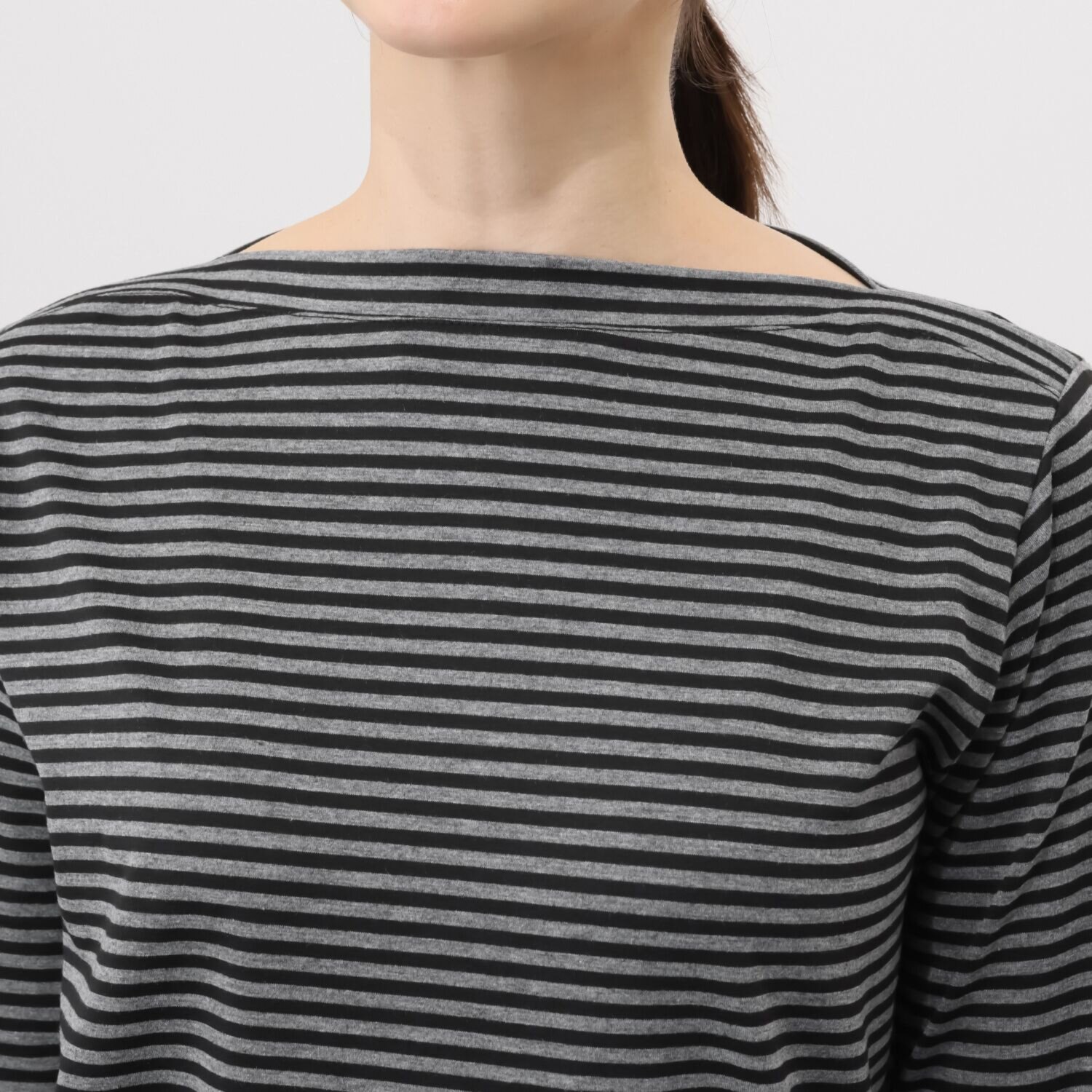 フーア 後ろボタンアクセント カットソープルオーバー