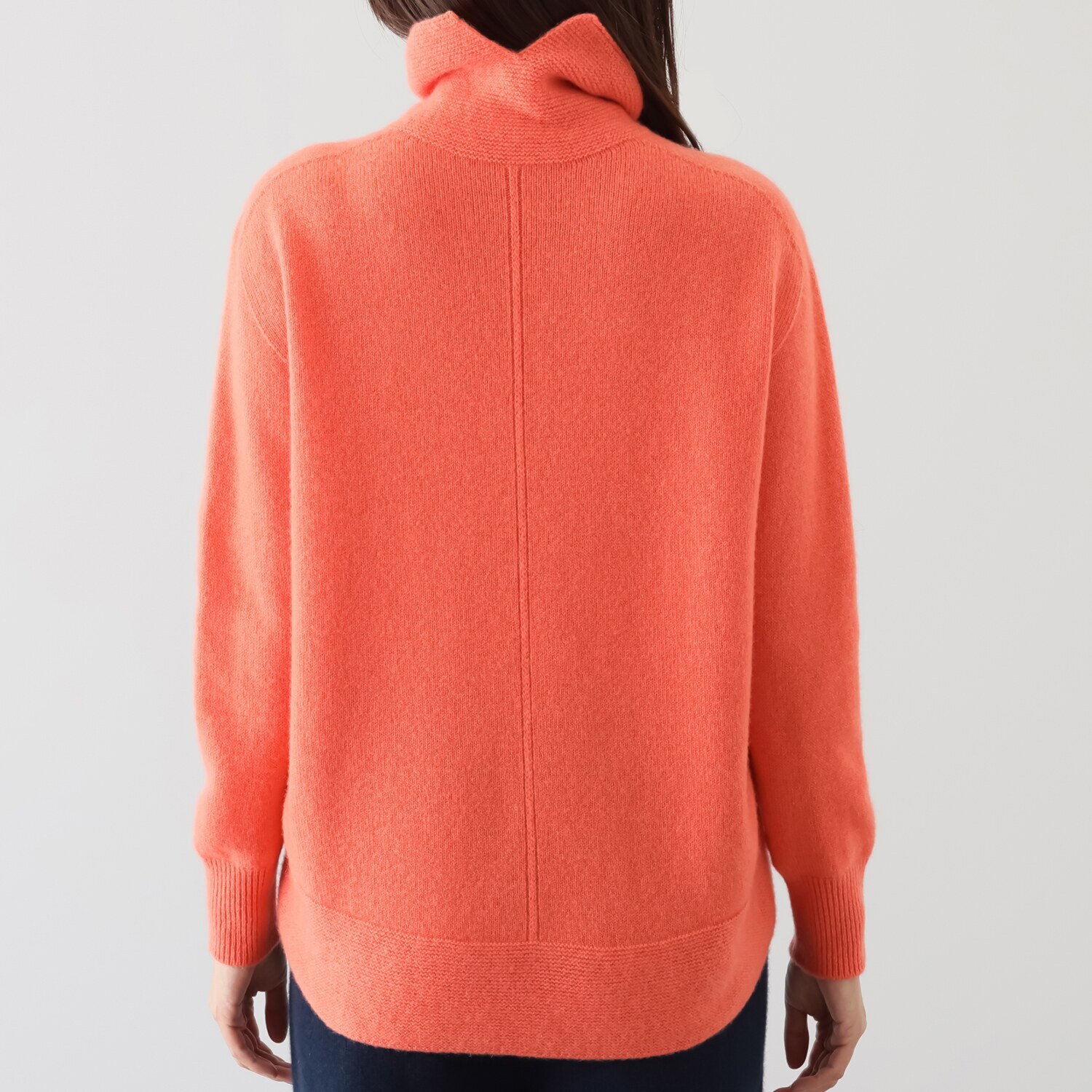 ルーエン　ローズ 日本製 内モンゴル産 カシミヤ１００％ 部分パール編 ハイネックプルオーバー