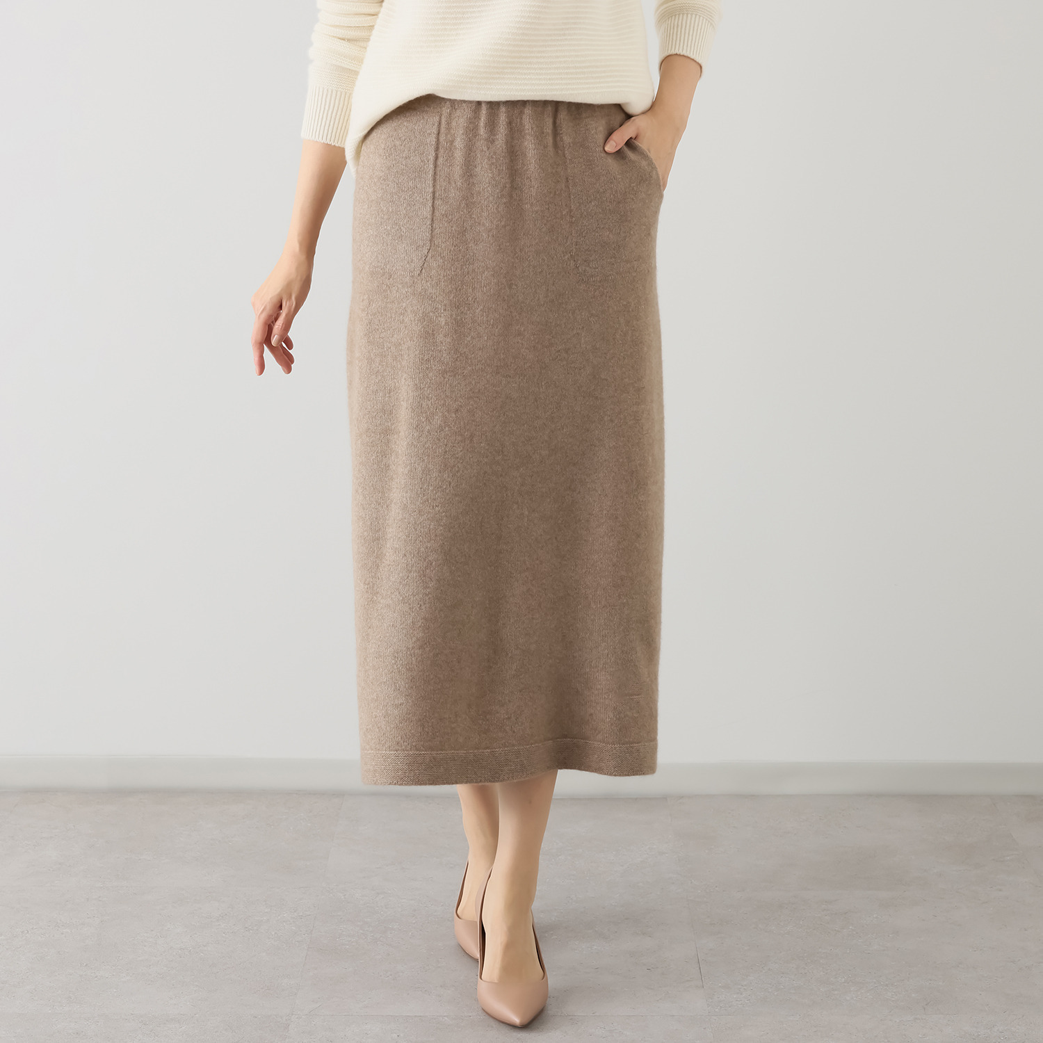 ルーエン　ローズ 日本製 内モンゴル産 カシミヤ１００％ Ａラインスカート