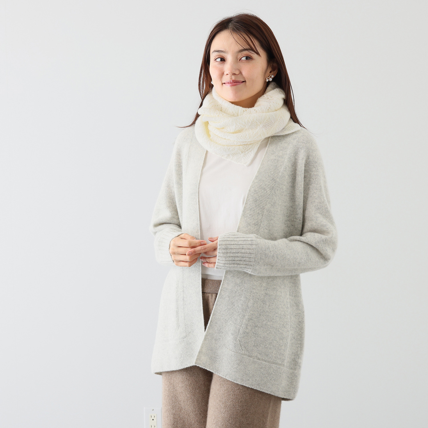 ルーエン　ローズ 日本製 内モンゴル産 カシミヤ１００％ マフラー付カーディガン