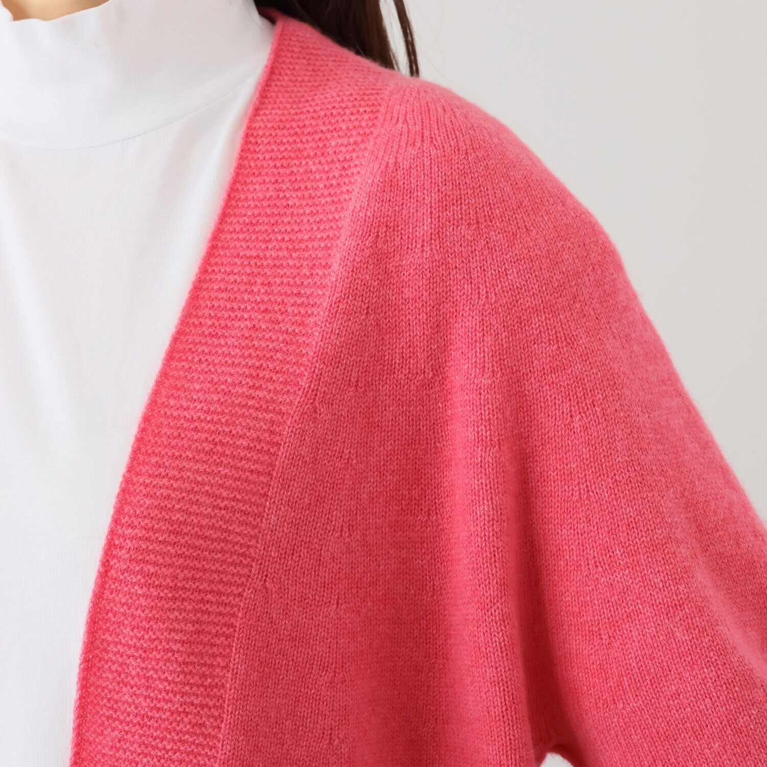 ルーエン　ローズ 日本製 内モンゴル産 カシミヤ１００％ マフラー付カーディガン