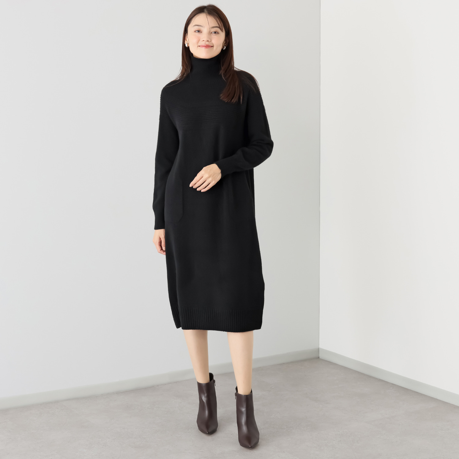 ルーエン　ローズ 日本製 内モンゴル産 カシミヤ１００％ 地柄ボーダー ハイネックワンピース